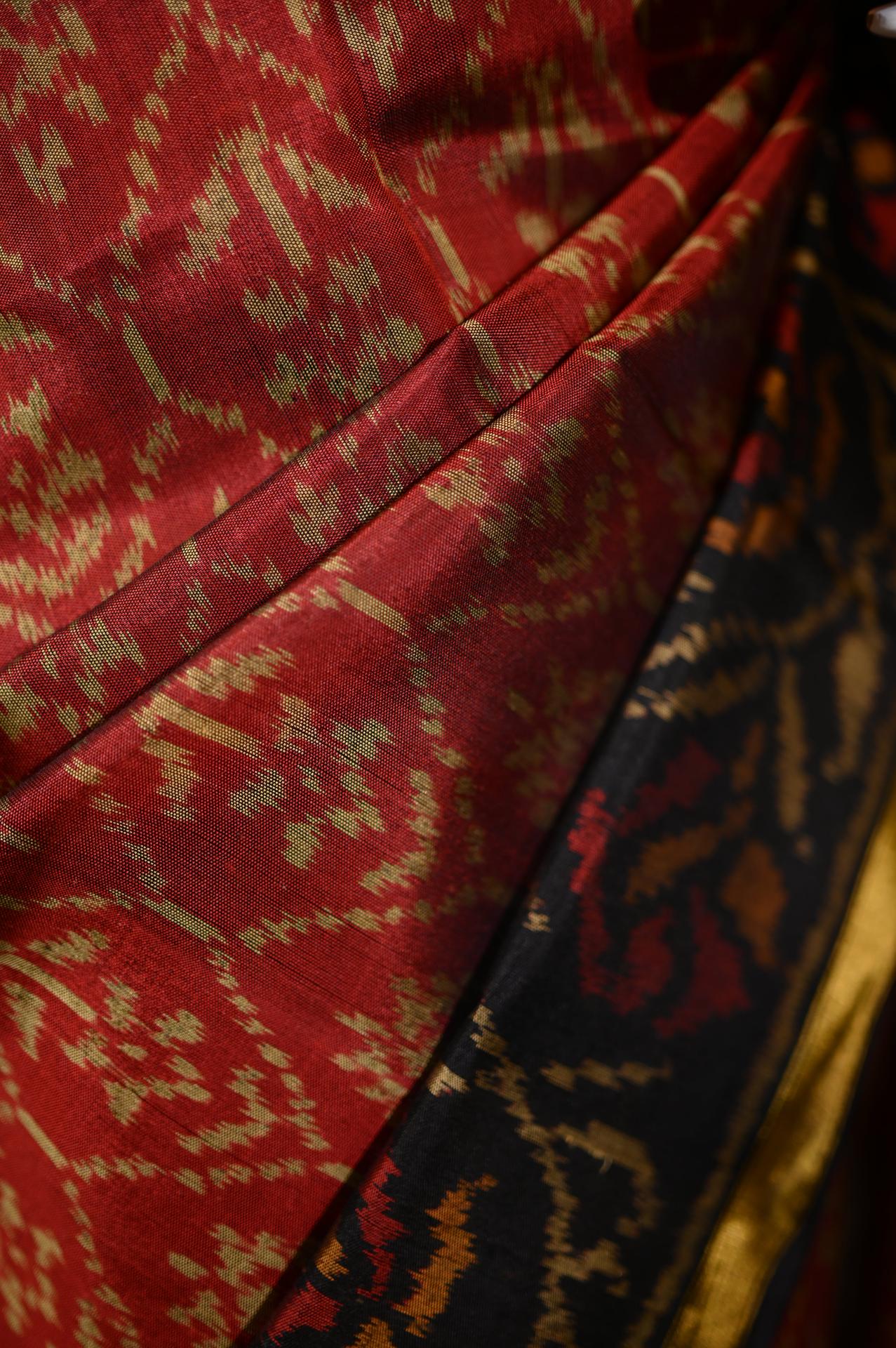 Maroon & Golden Mulberry Silk Patola Ikat Saree image 3