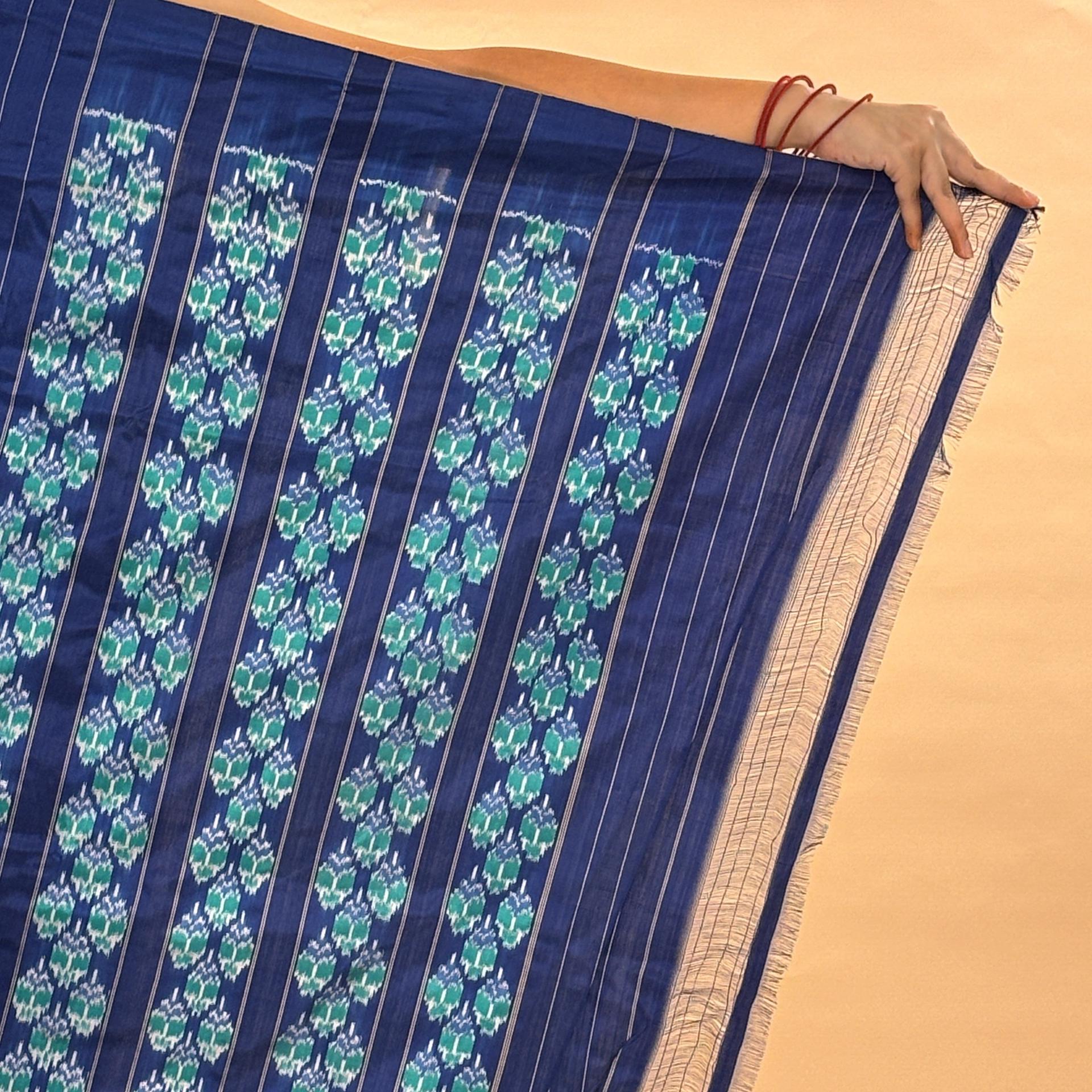 Blue & Sea Green Mulberry Silk Pochampally Geometric Ikat Saree image 3