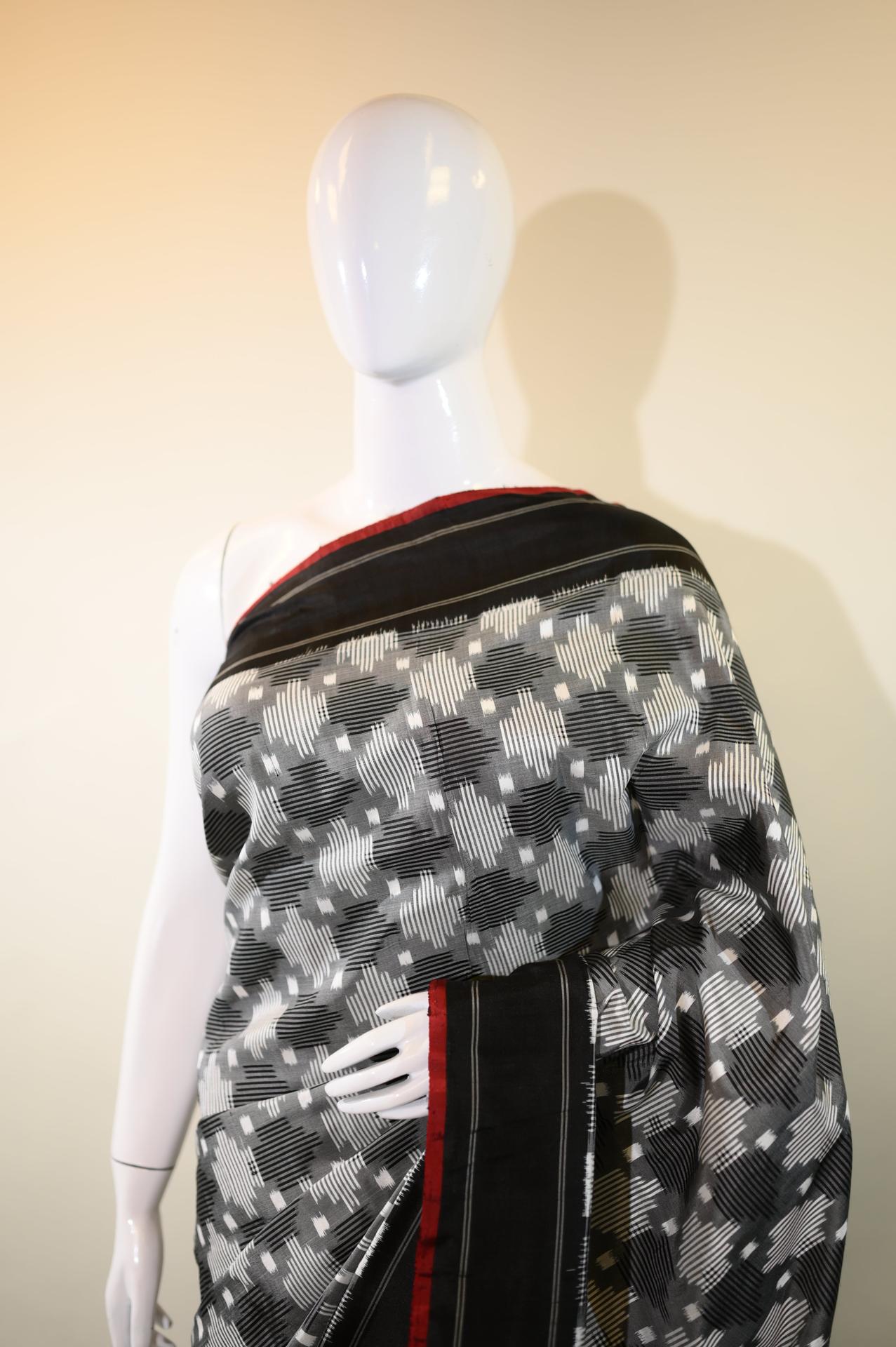 Grey & Black Mulberry Silk Pochampally Double Warp Ikat Saree image 4
