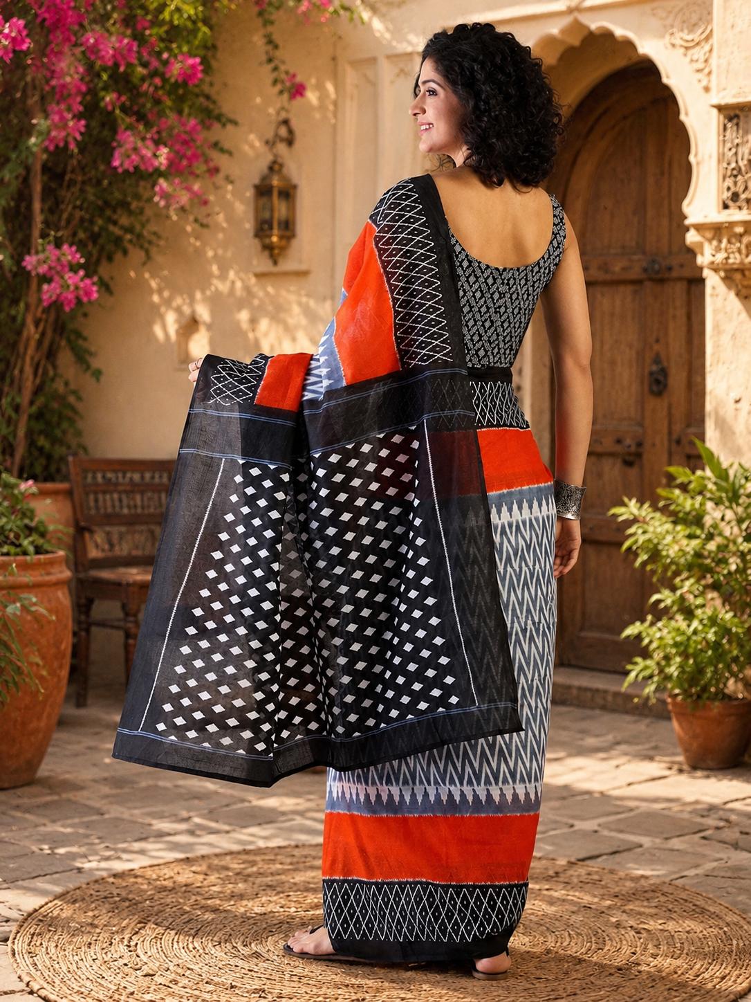 Mulmul Cotton Printed Pocket Saree With Unstitched Blouse(black) image 2