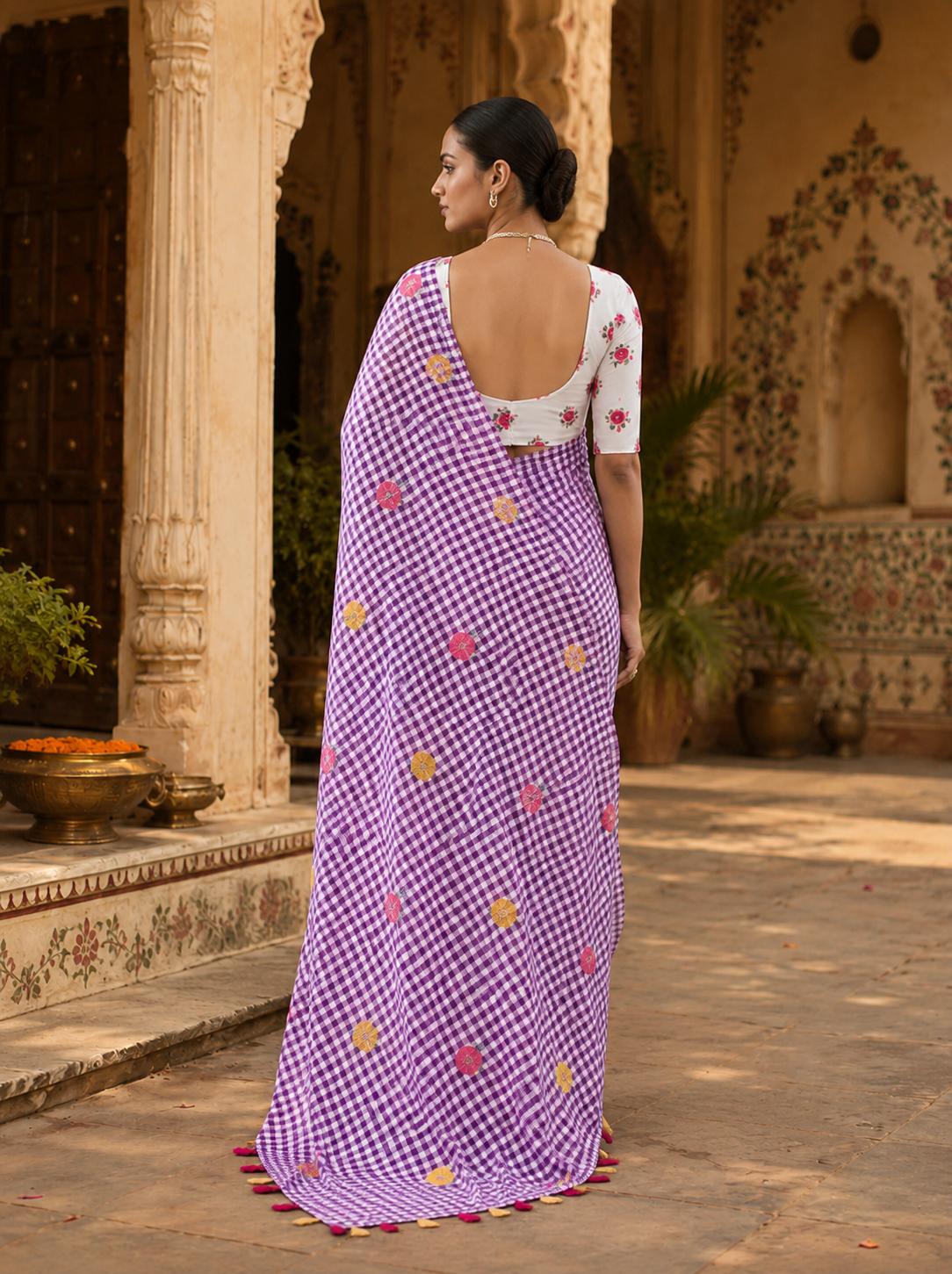 Linen Flora Chex Printed Saree With Unstitched Blouse(lavender) image 3