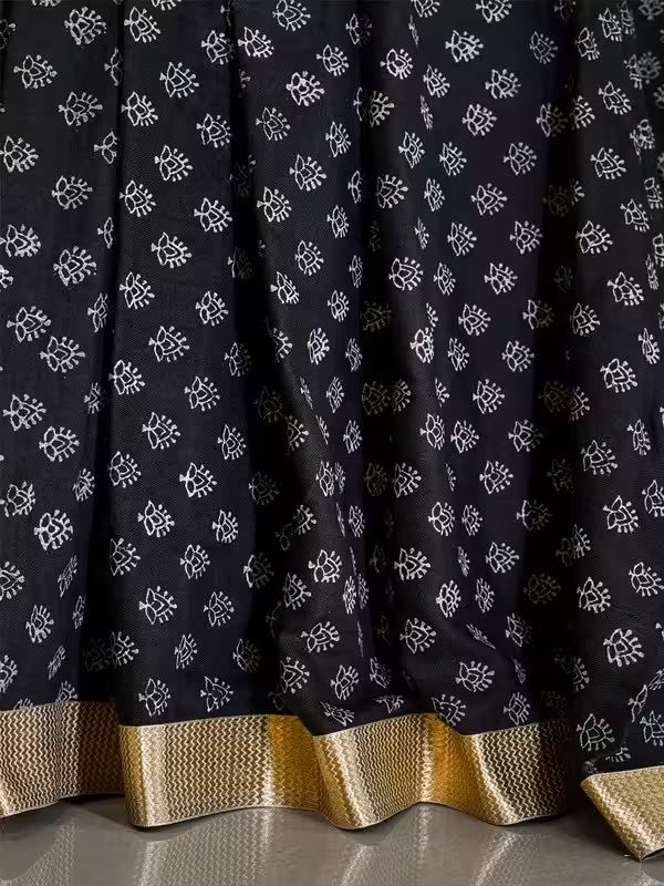 The Gold Weave Banarsi Sarees - Black With Handpainted Art Work image 3