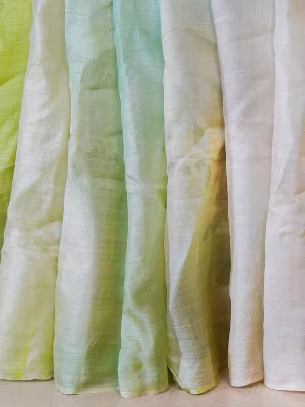 The Gold Weave Digital Silk Saree image 4