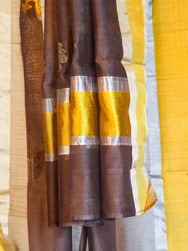 The Gold Weave Permium Chanderi Silk Saree - Brown Colour And Golden Border With Peacock Print. image 4