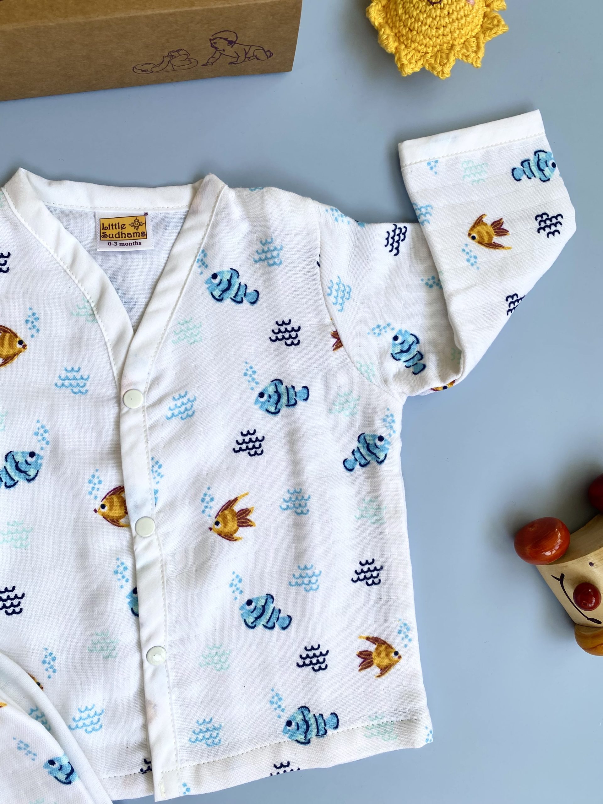 Organic Muslin Cotton Full-sleeve Set (FISHES & Bubbles) image 3