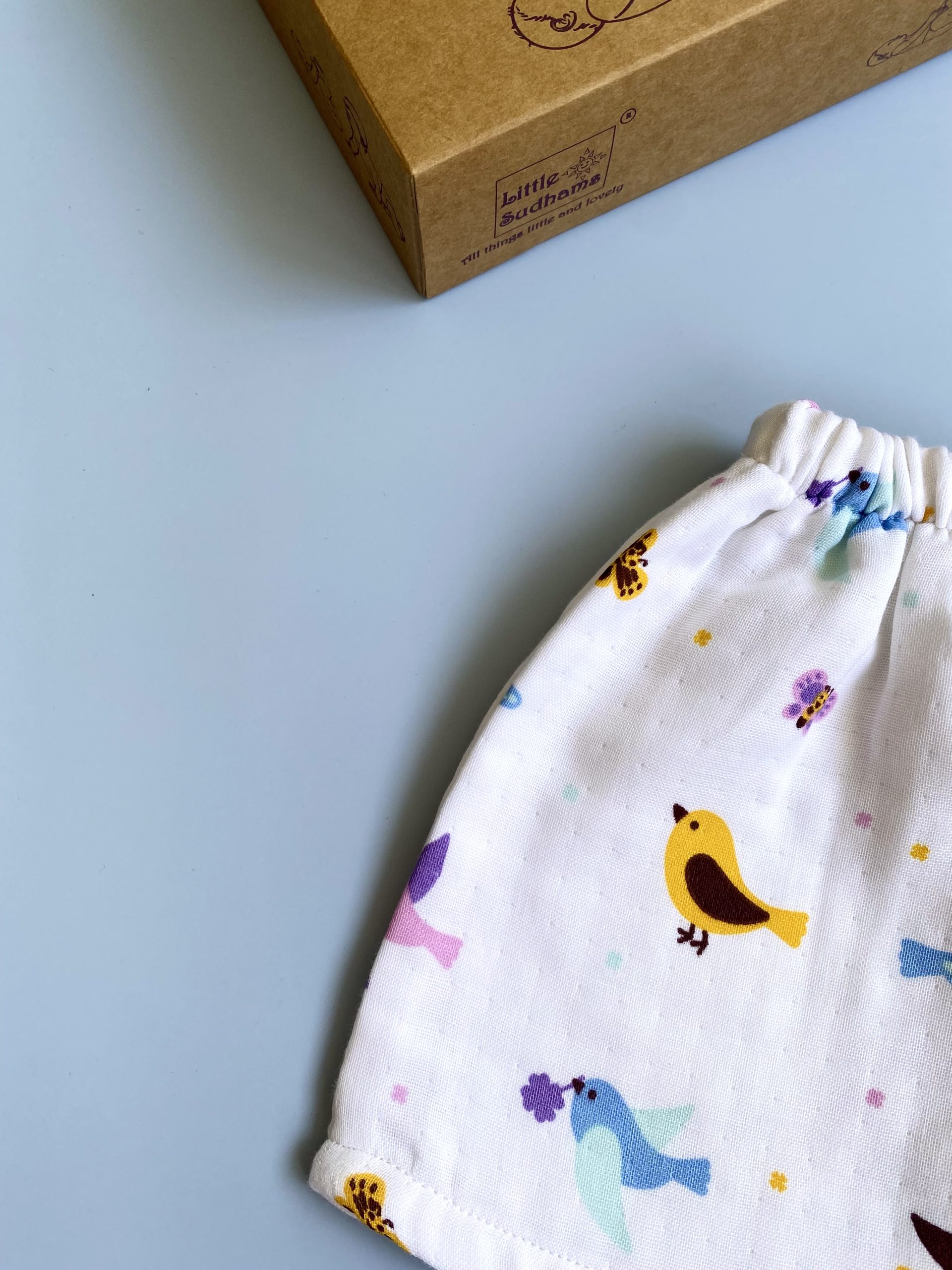 Organic Muslin Cotton Short-sleeve Set (BIRDS & Butterflies) image 2