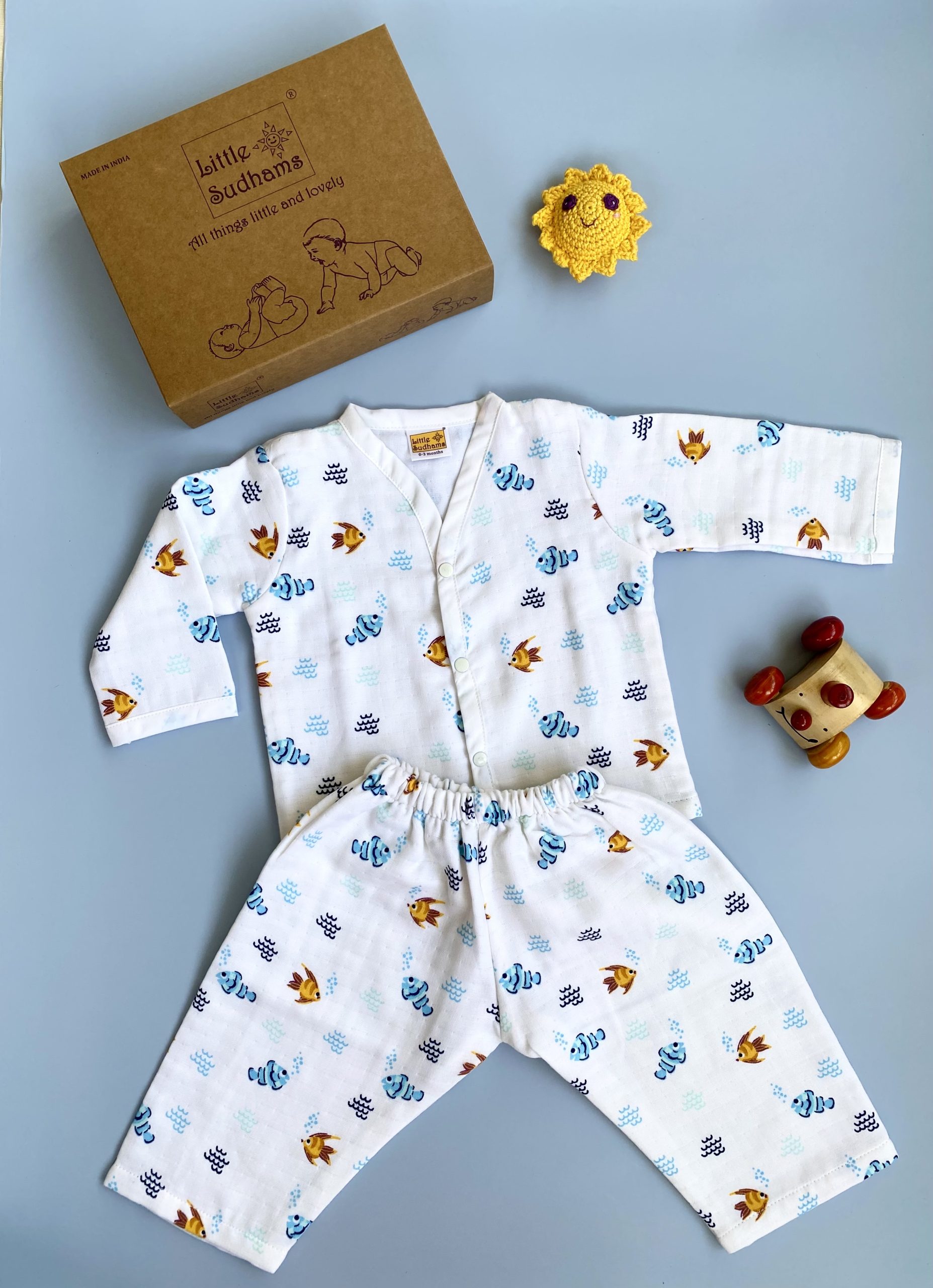 Organic Muslin Cotton Full-sleeve Set (FISHES & Bubbles) image 9