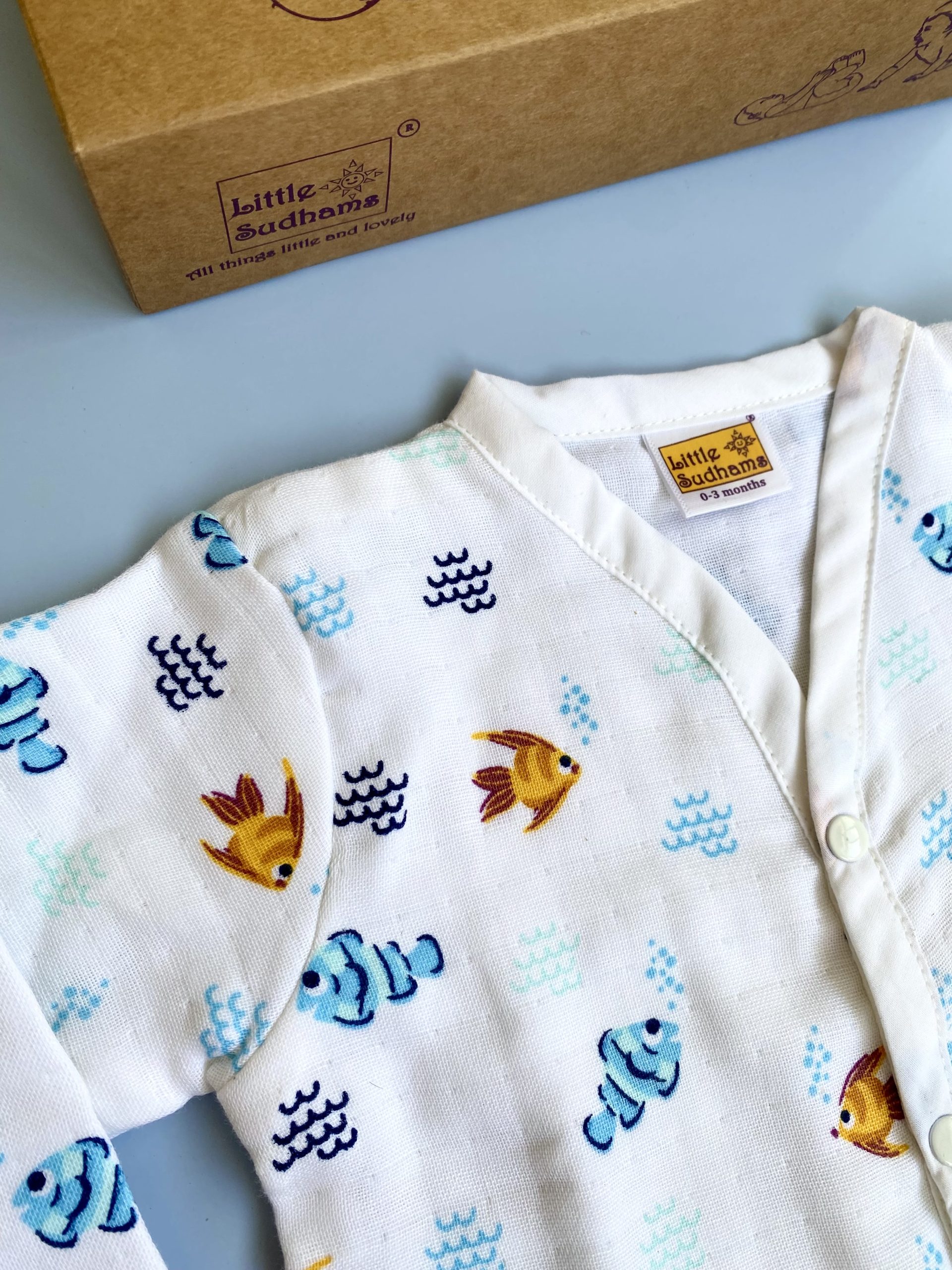 Organic Muslin Cotton Full-sleeve Set (FISHES & Bubbles) image 6