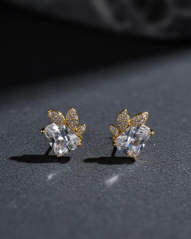 Anti-tarnish Crystal Love Leaf Gold Earrings image 4