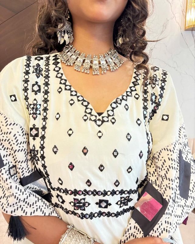 Vedika Kaftan image 2