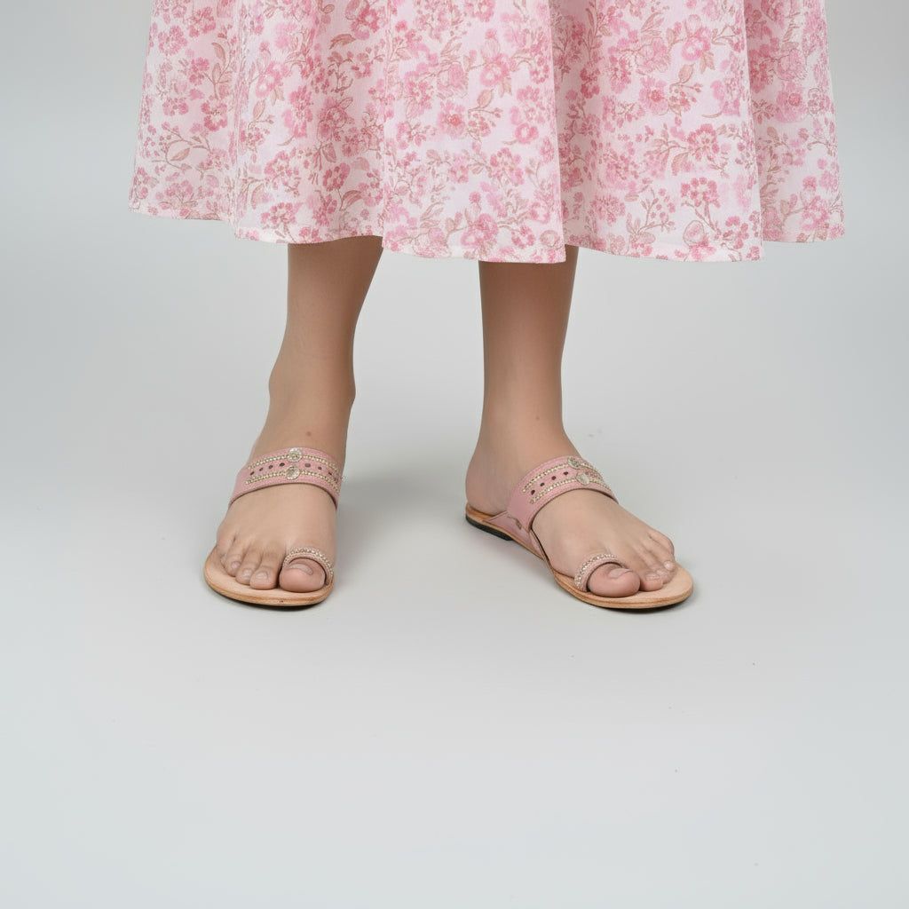 The Toe | Women | Leather Kolhapuri Chappal image 4