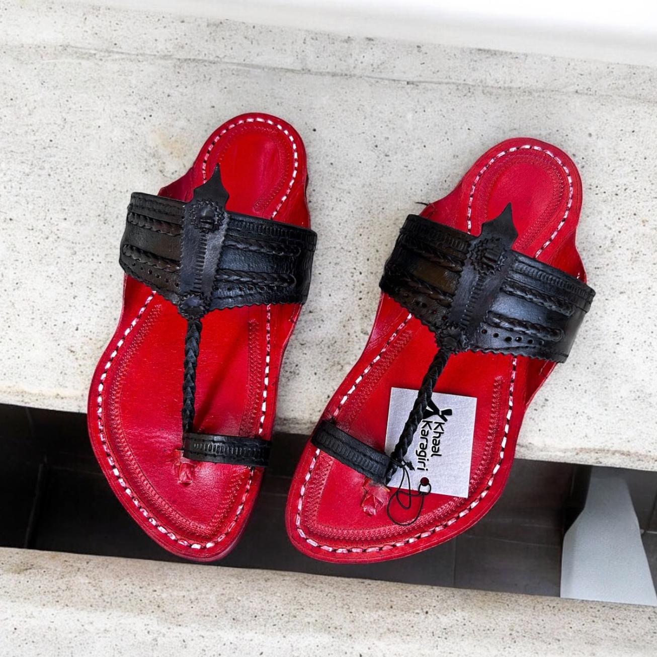 Khaal Kolhapuri Chappal For Men - Red And Black image 4