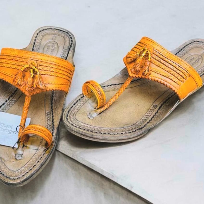 Khaal Kolhapuri Chappal For Men - Yellow And Grey image 2