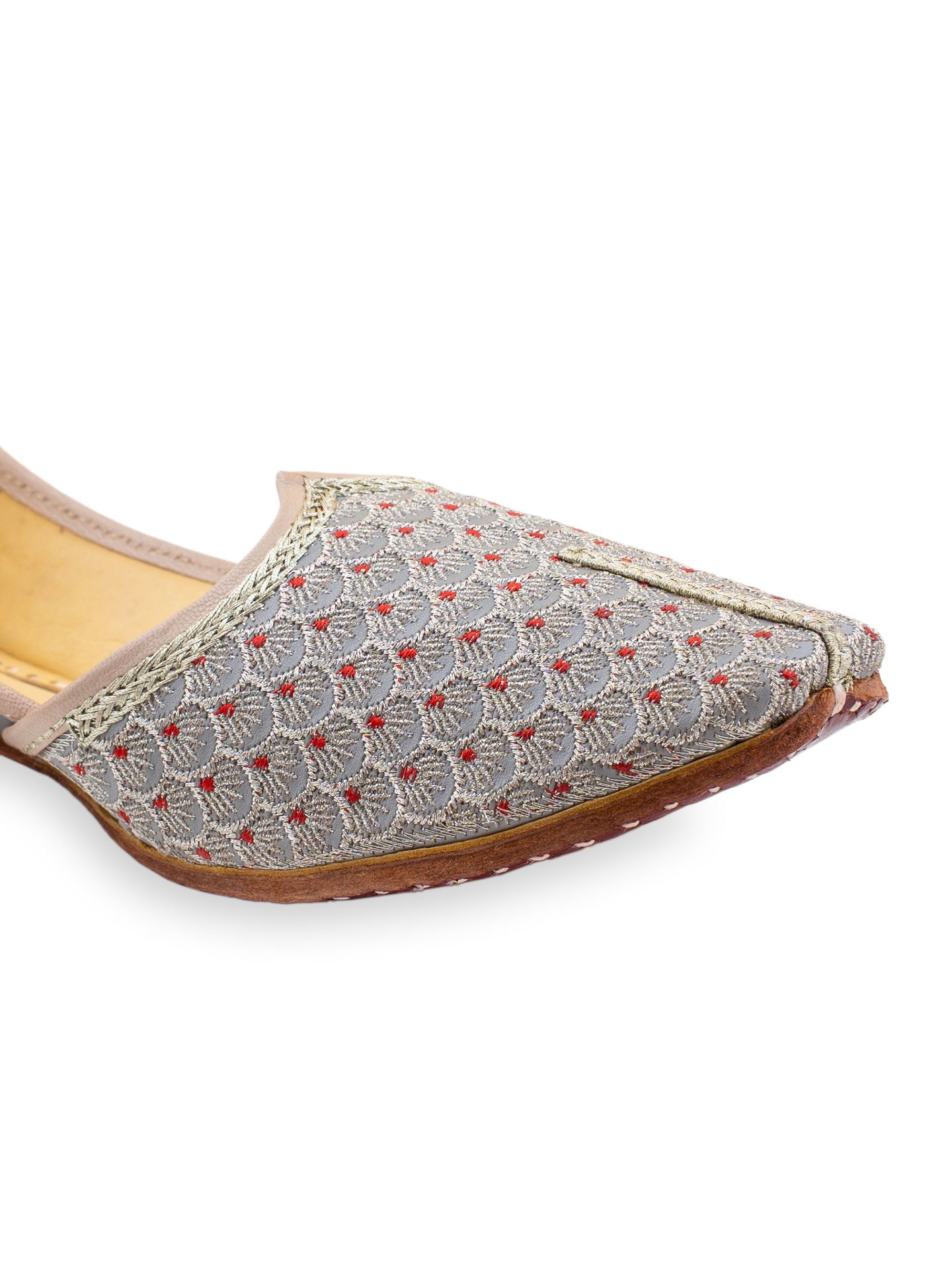 Korakari Pearly Reds Leather Punjabi Jutti For Men image 5