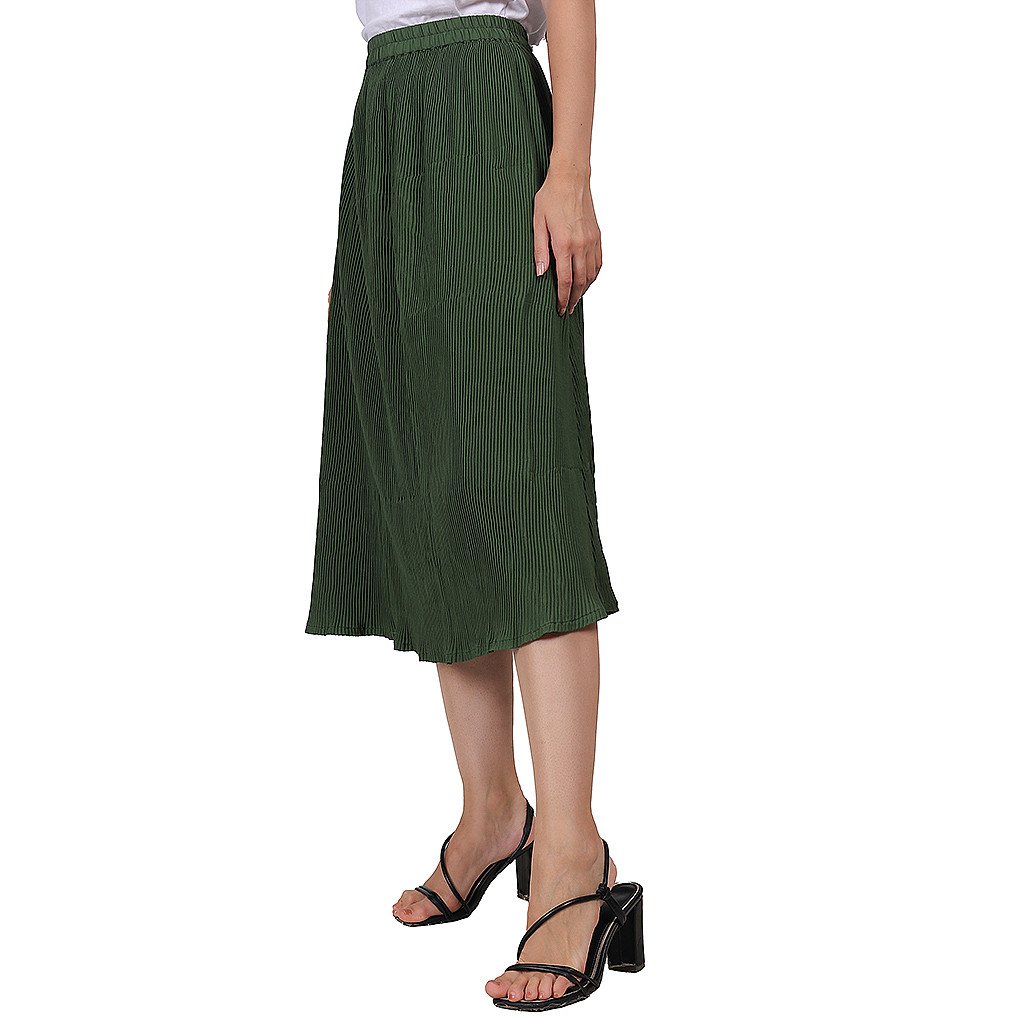 Green Skirt image 3