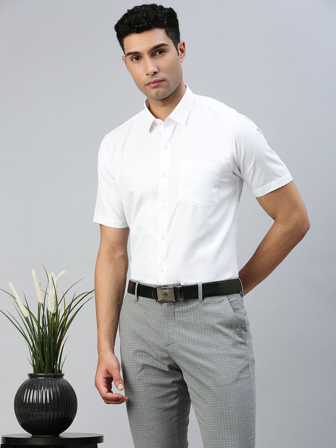 Men Cotton Rich Formal Half Sleeves White Shirt image 2
