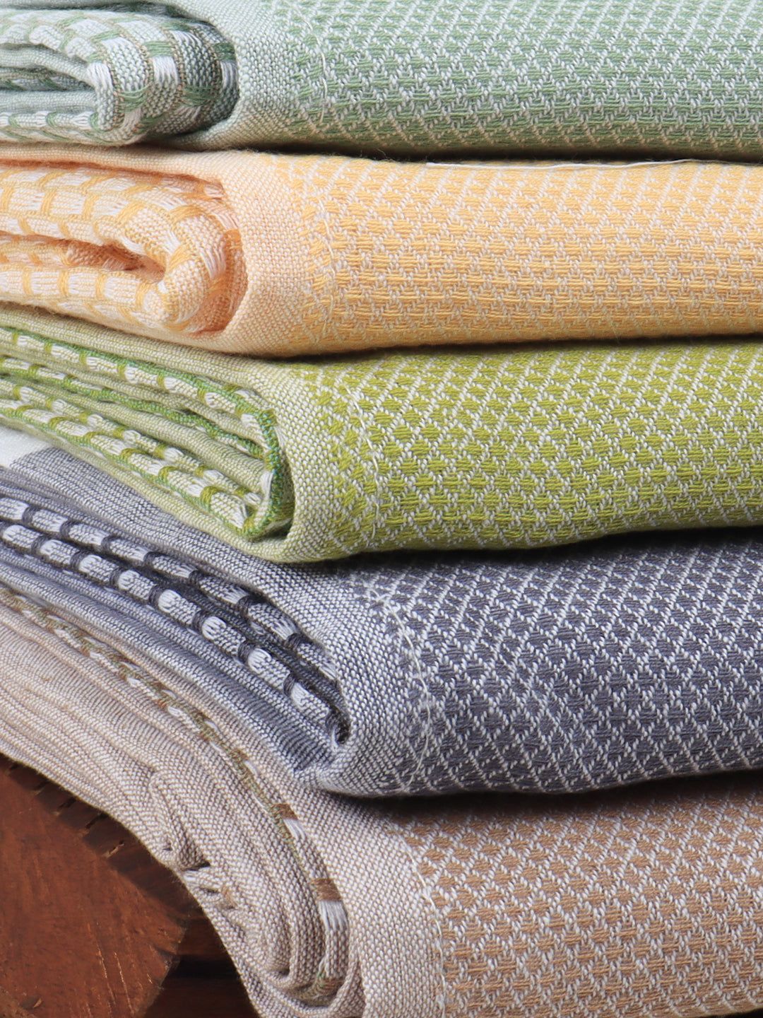 100% Cotton Self Designed Signature Bath Towel Pack Of 2 1149 image 2