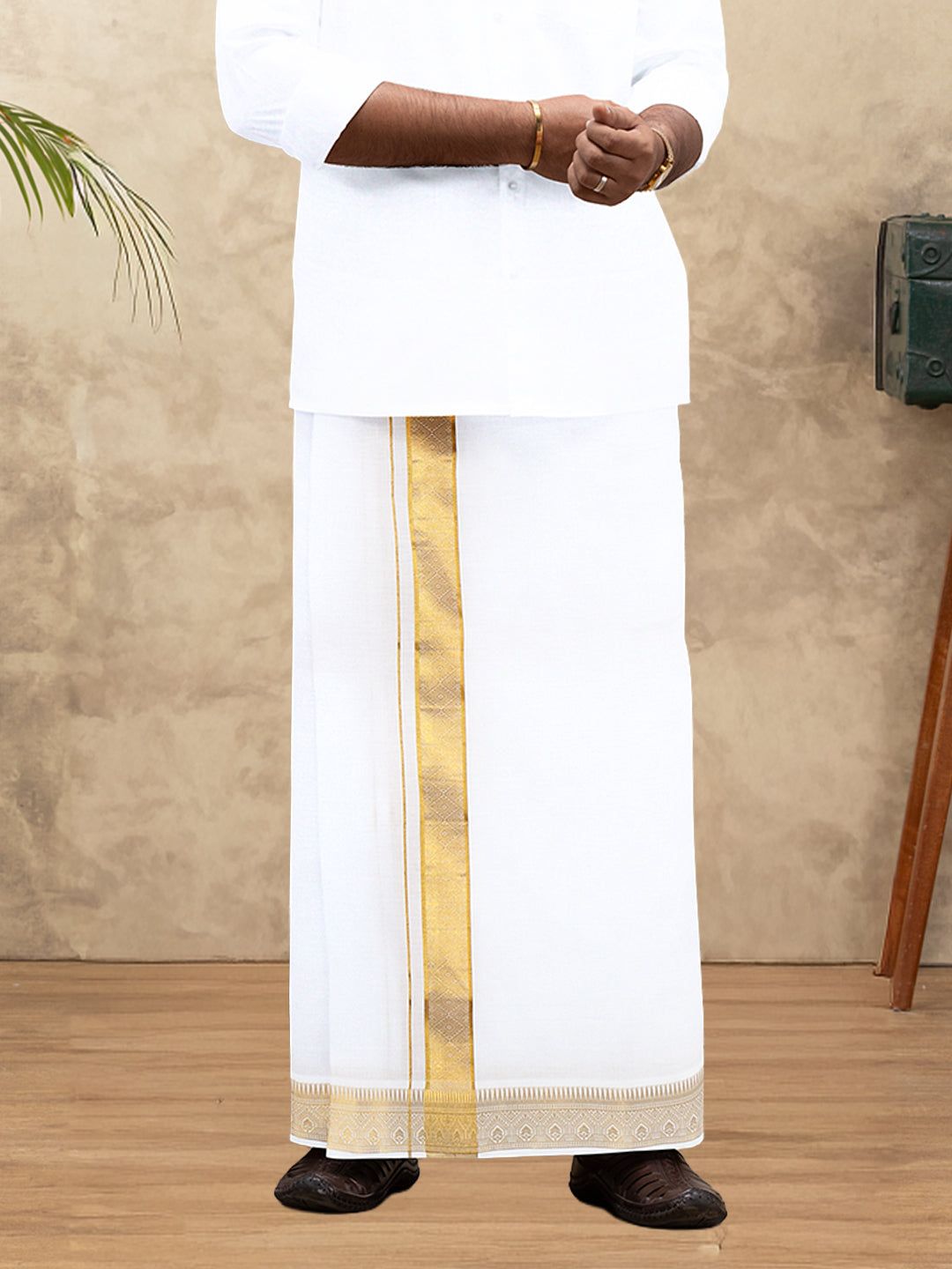 Men 100% Cotton Single Layer White Dhoti With Gold Jari Border Aura 351 image 3