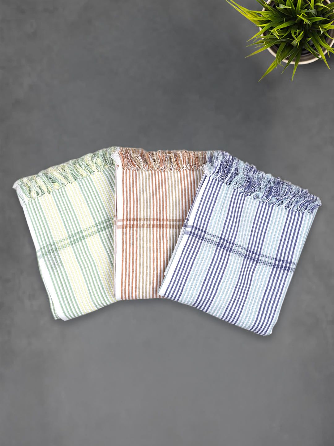 100% Cotton Stripes Designed Signature Bath Towel Pack Of 2 1150 image 3