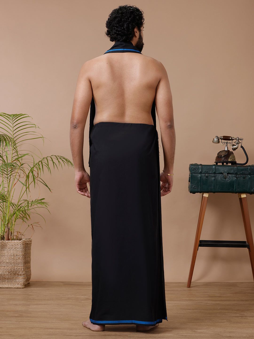 Men Cotton Blend Single Layer Black Dhoti & Towel Set With Blue Big Border image 4