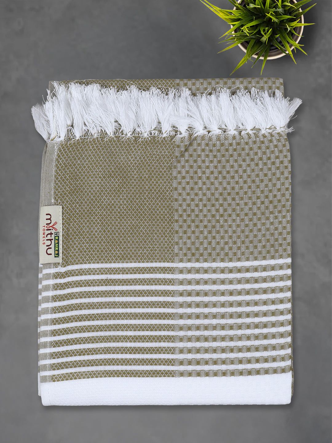100% Cotton Self Designed Signature Bath Towel Pack Of 2 1129 image 4