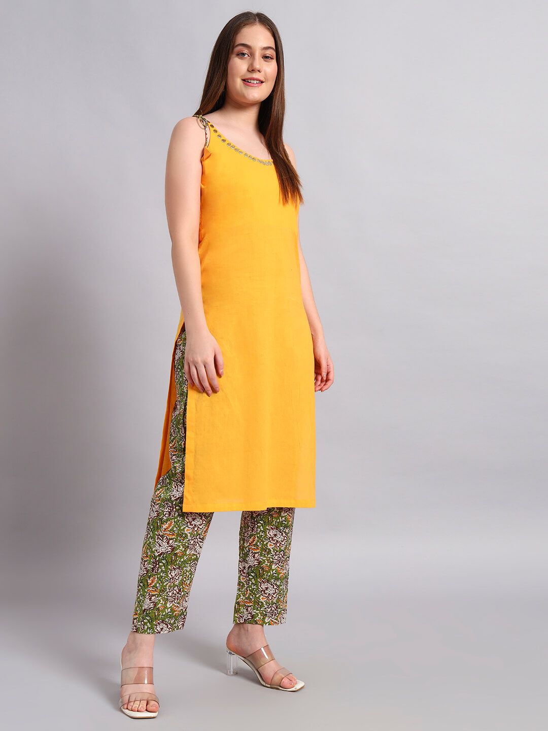 Cambric Cotton Kurta With Hand Block Cotton Pant