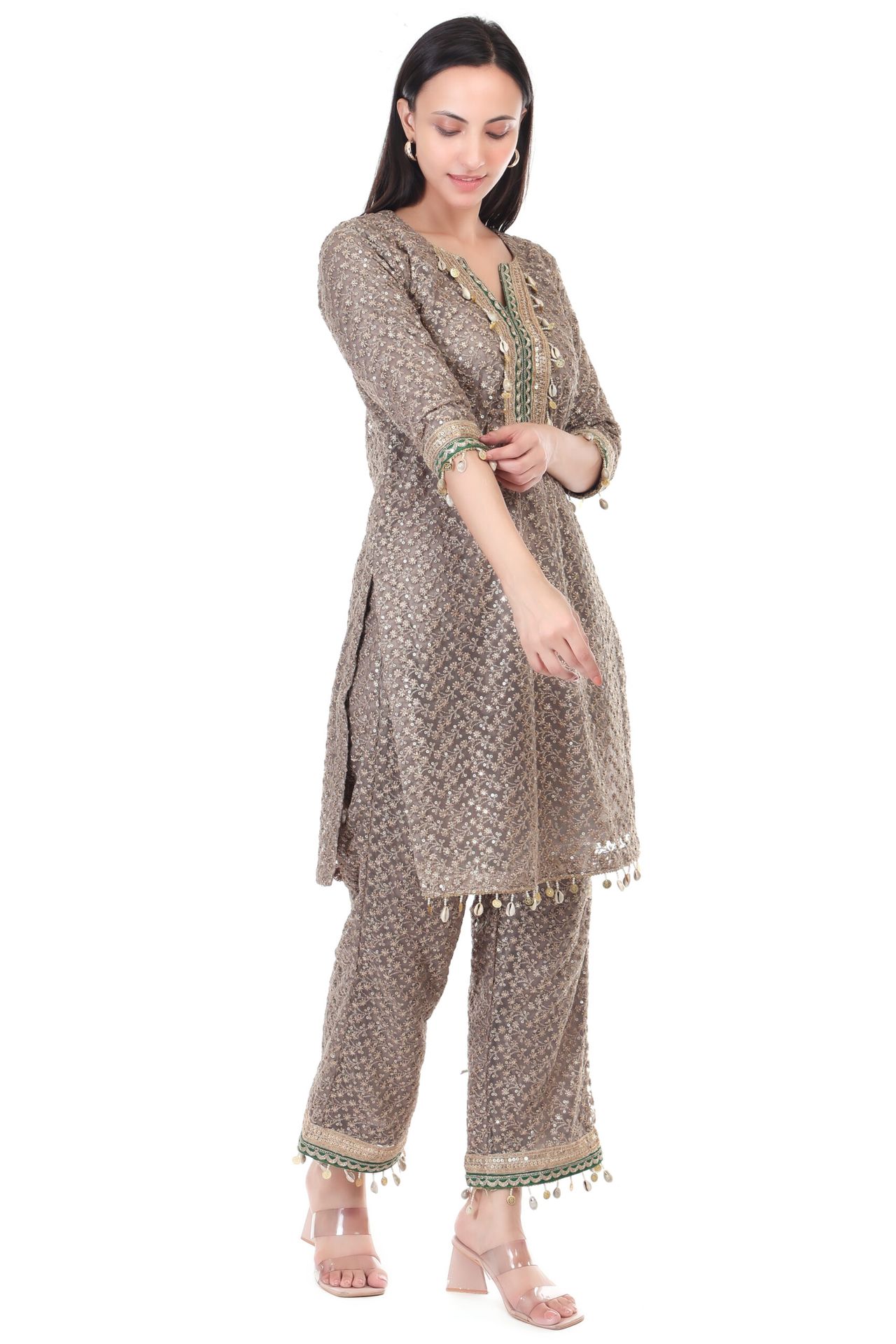 Embroided Kurta Set image 2