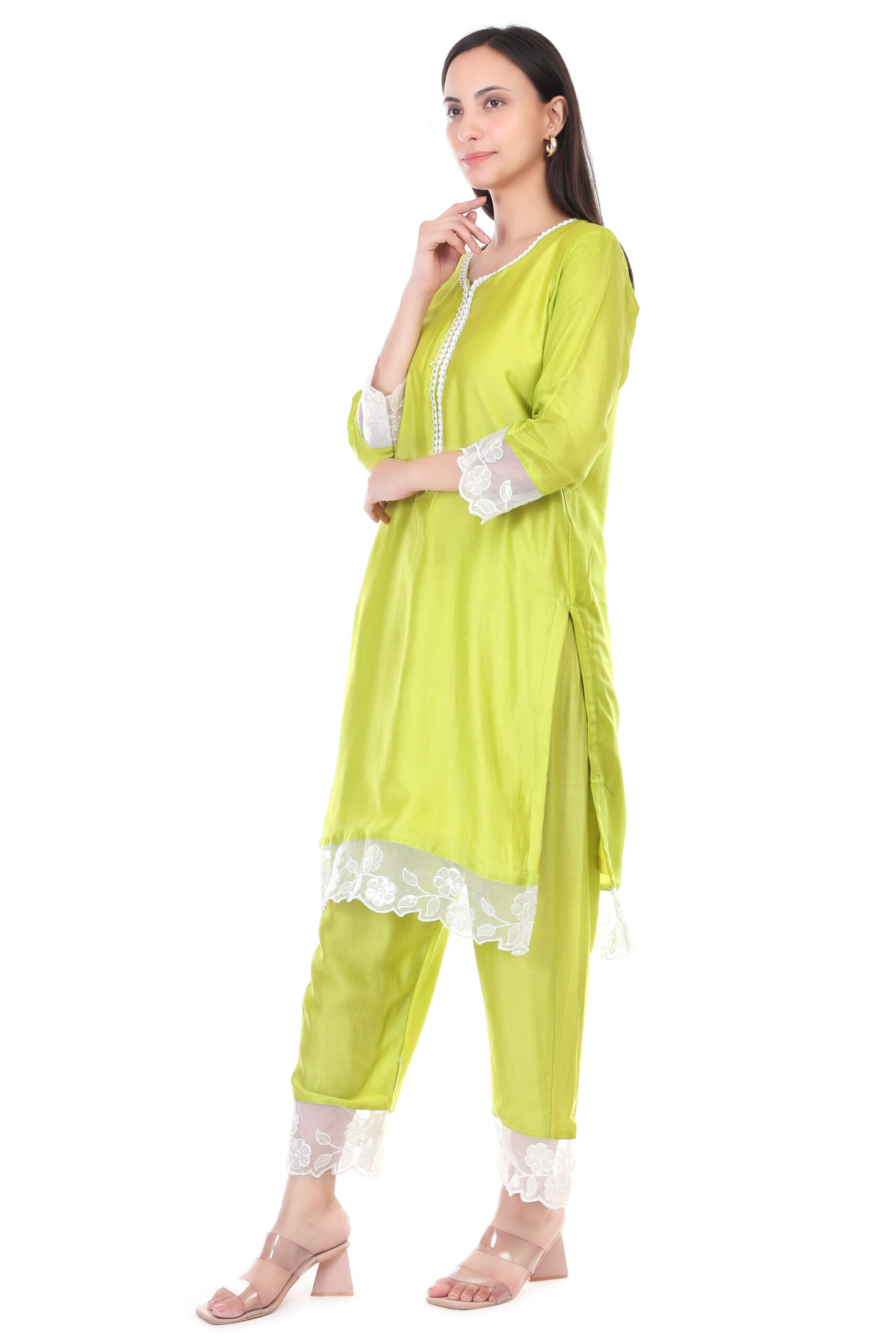 Muslin Kurta Set With Lace Work image 3