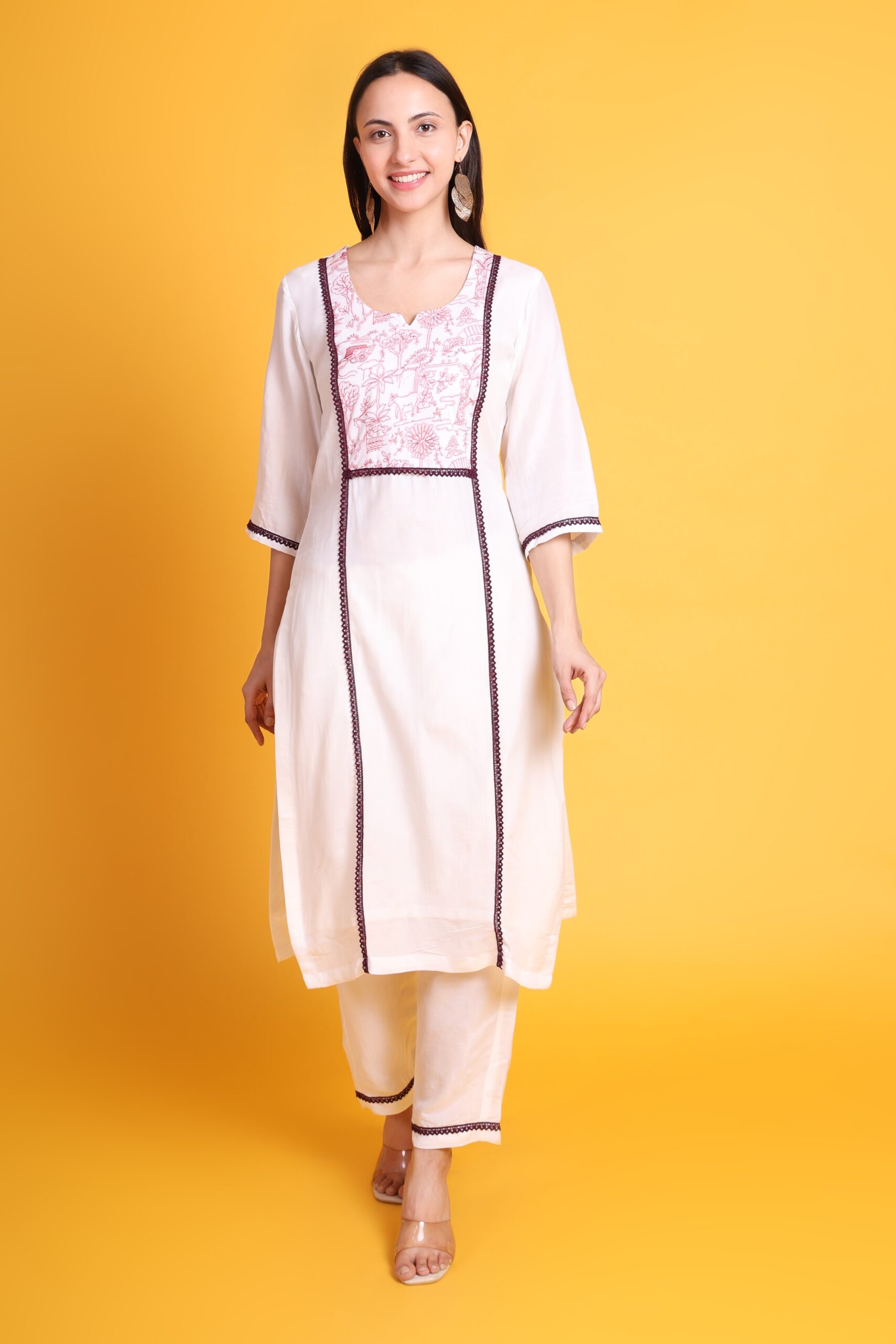 Cotton Kurta Set With Chicken Lace Work image 3