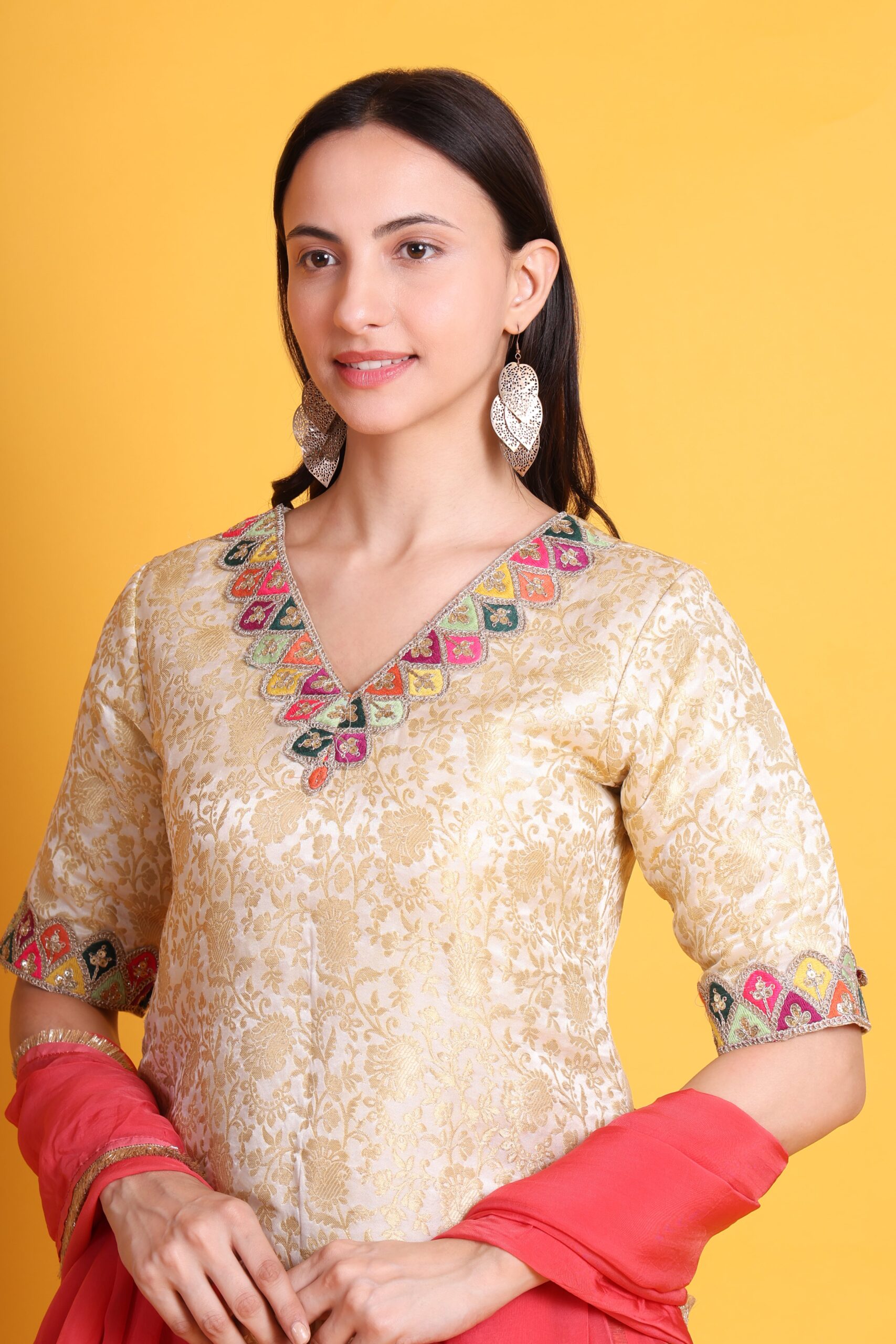 Banarasi Silk Kurta With Pant And Lace Work image 5