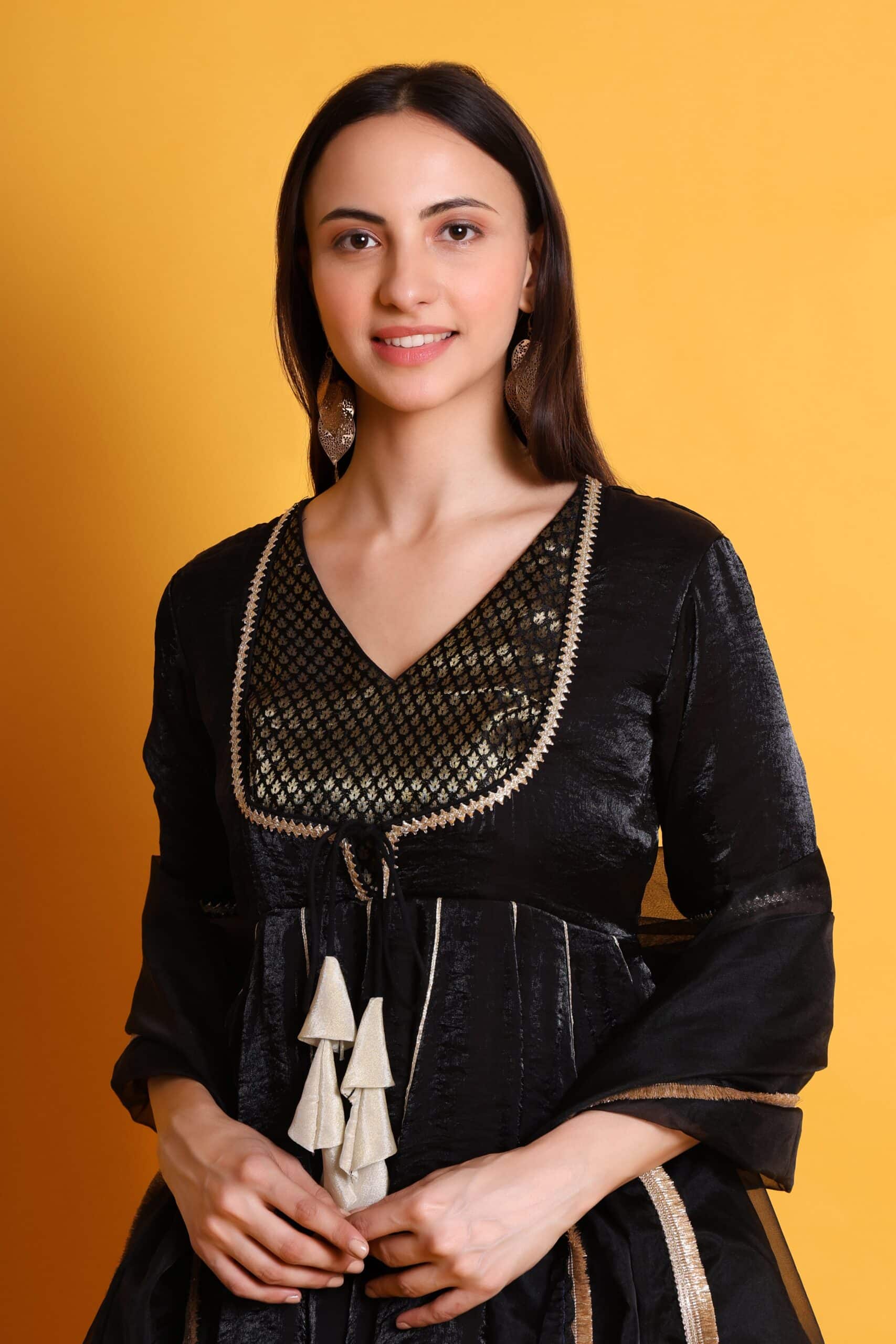 Tissue Organza Sharara Set With Organza Dupatta image 5