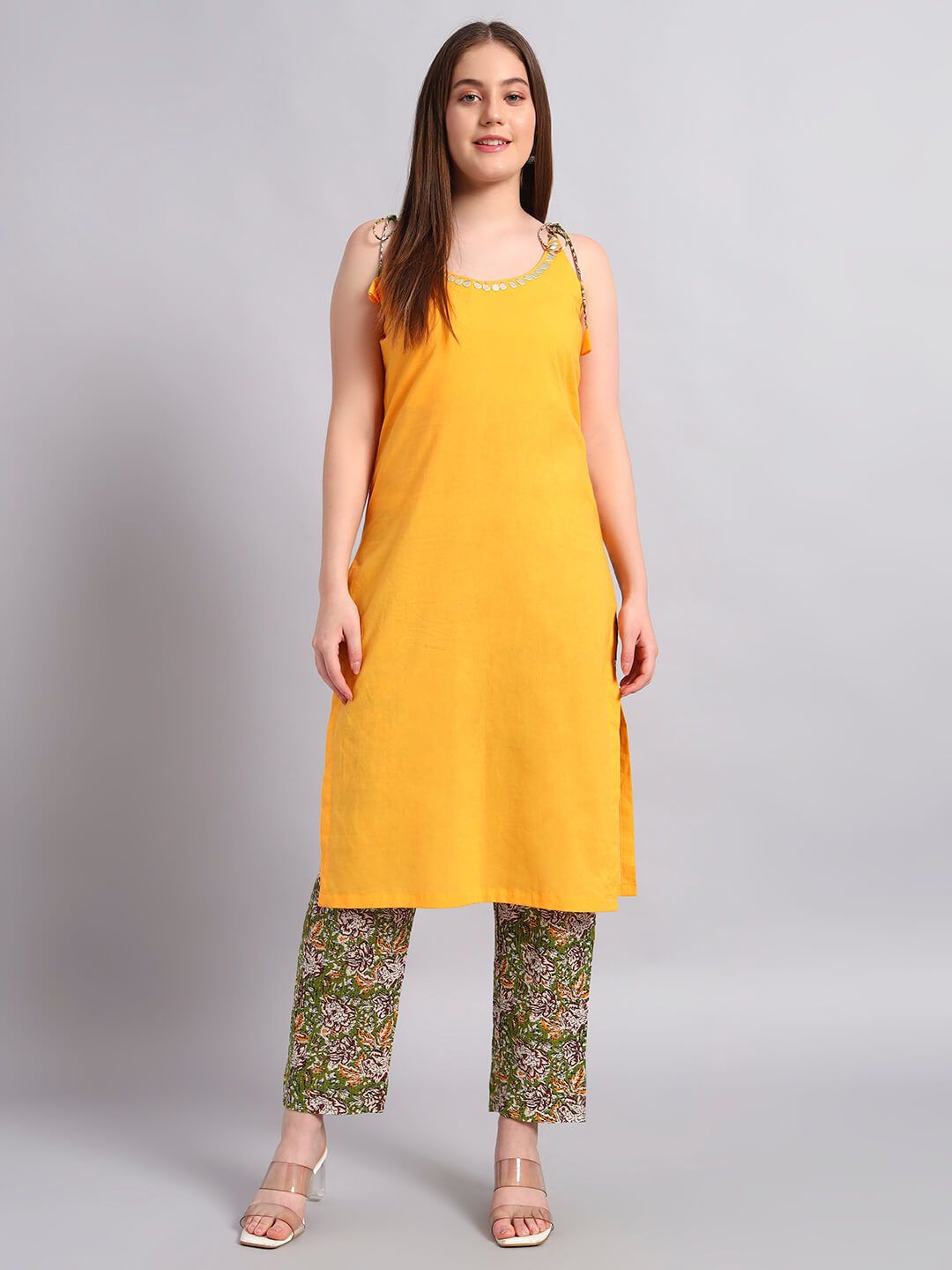 Cambric Cotton Kurta With Hand Block Cotton Pant image 4