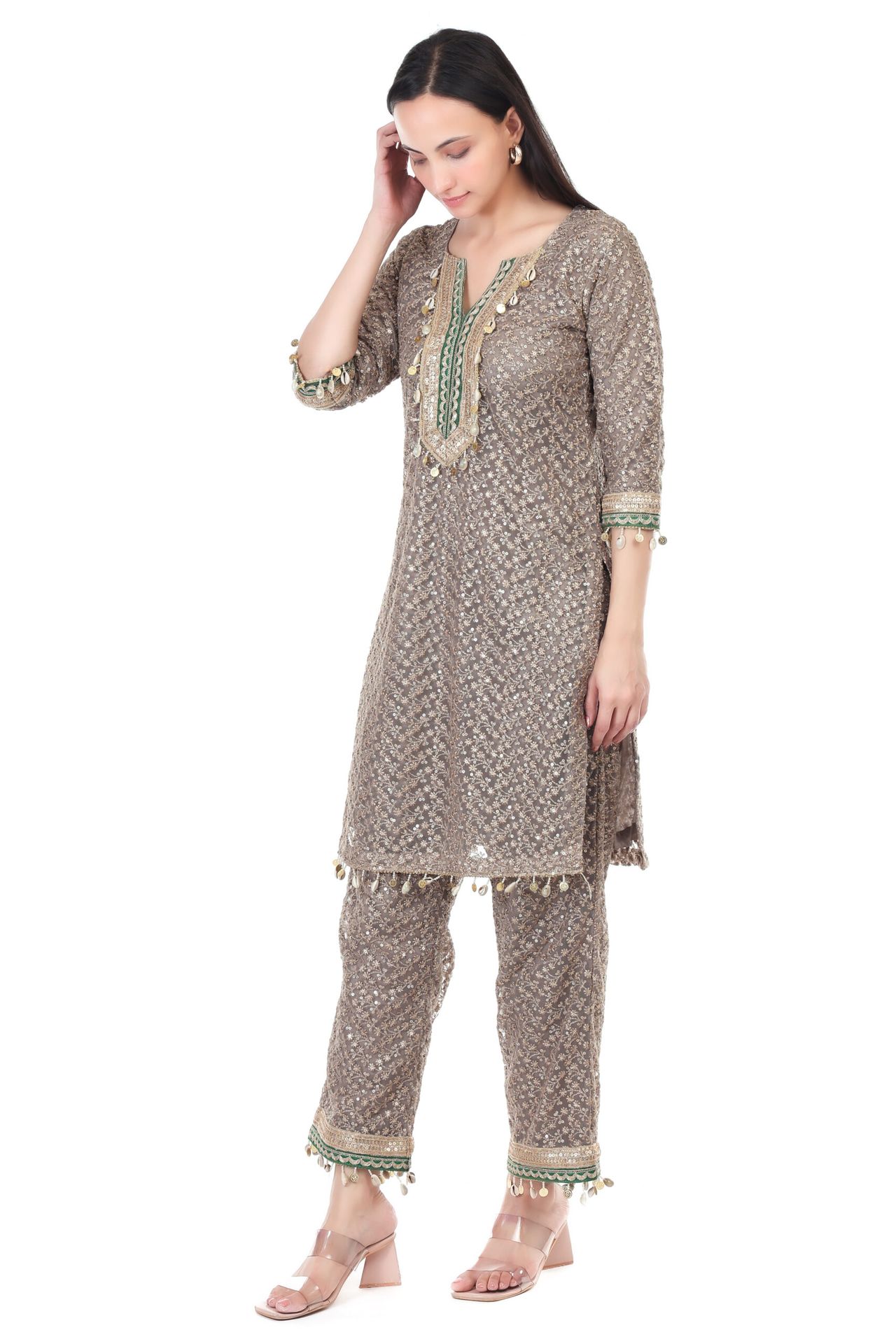Embroided Kurta Set image 5