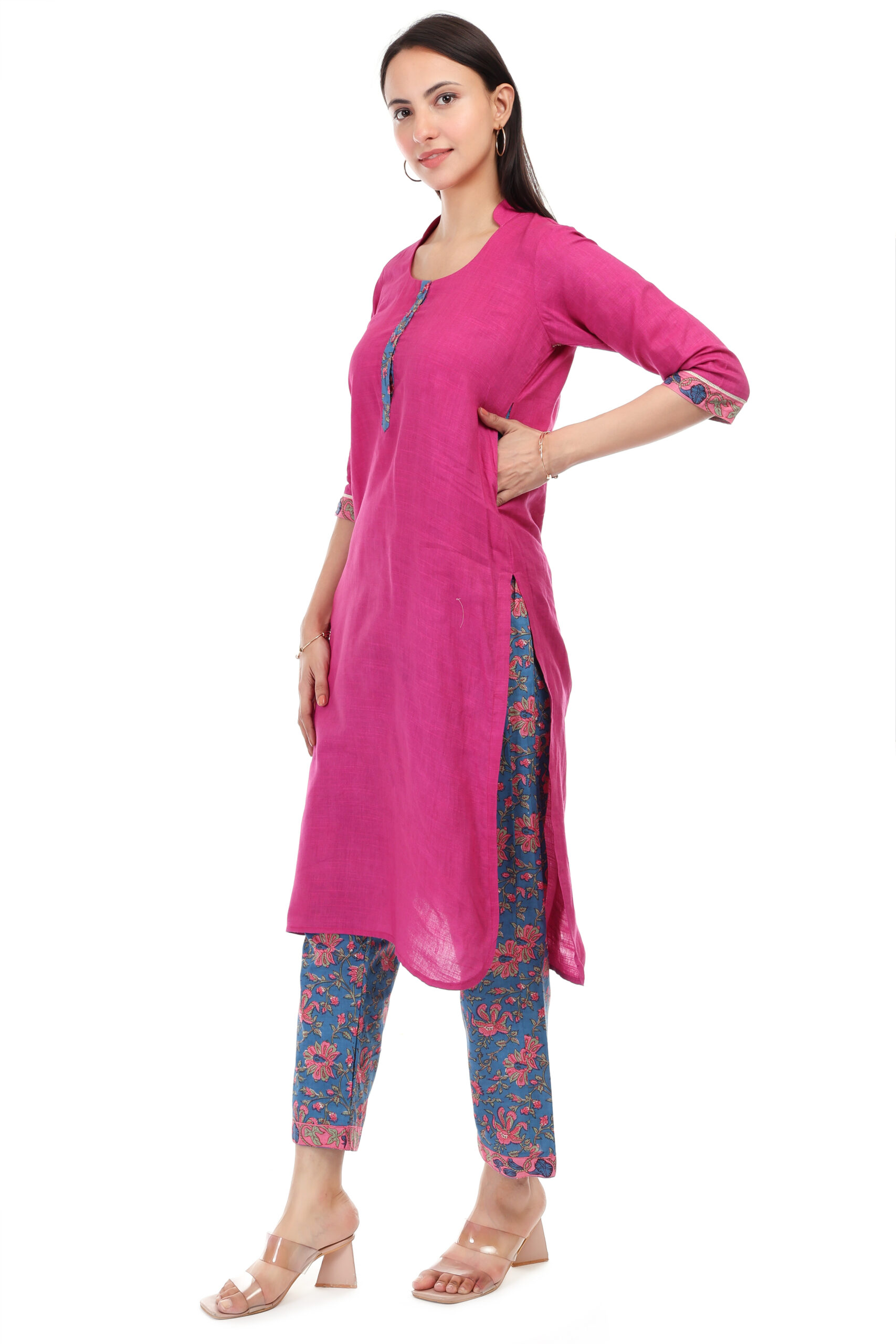 Cambric Cotton Kurta With Handblock Pant image 4