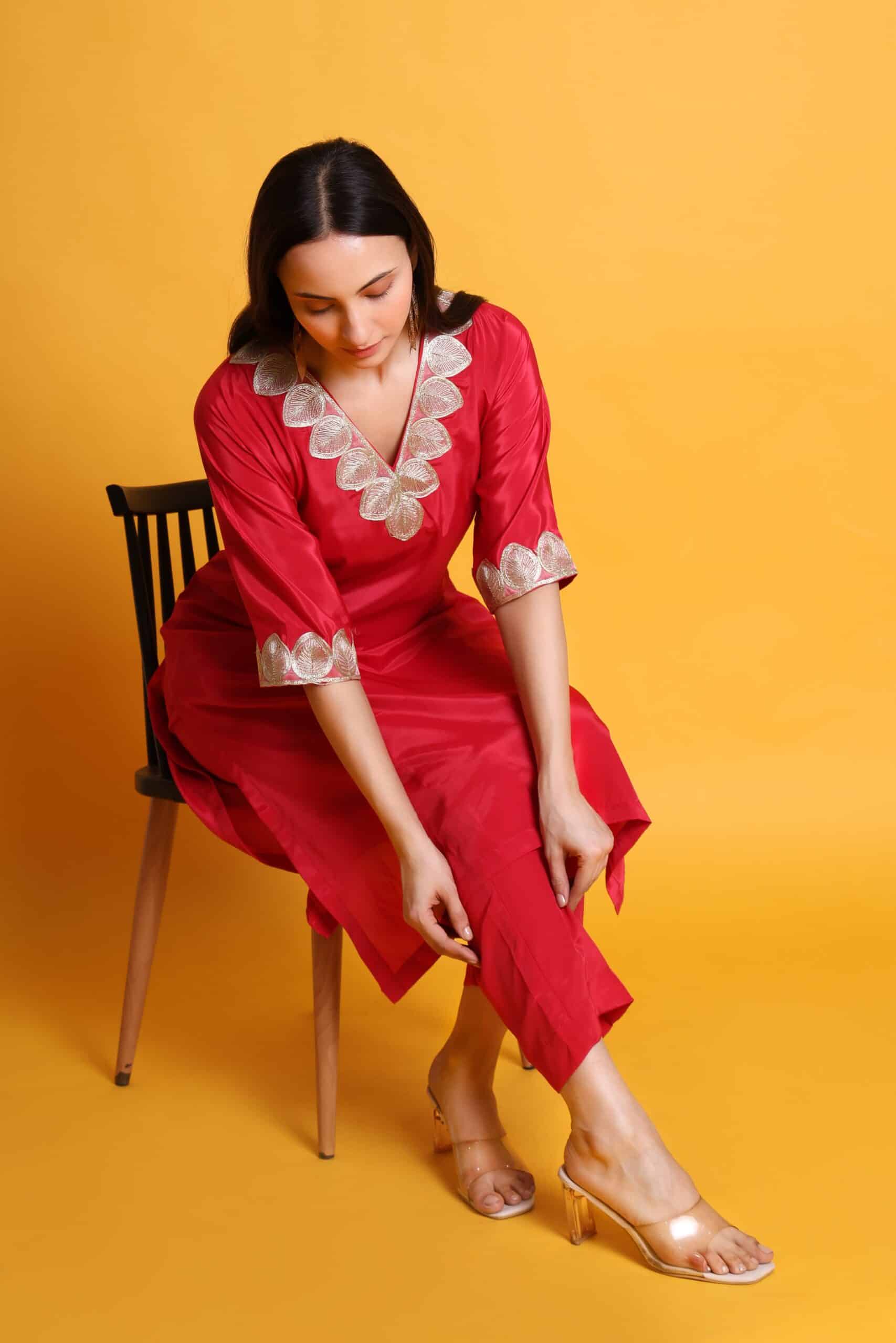 Crepe Kurta Set image 4