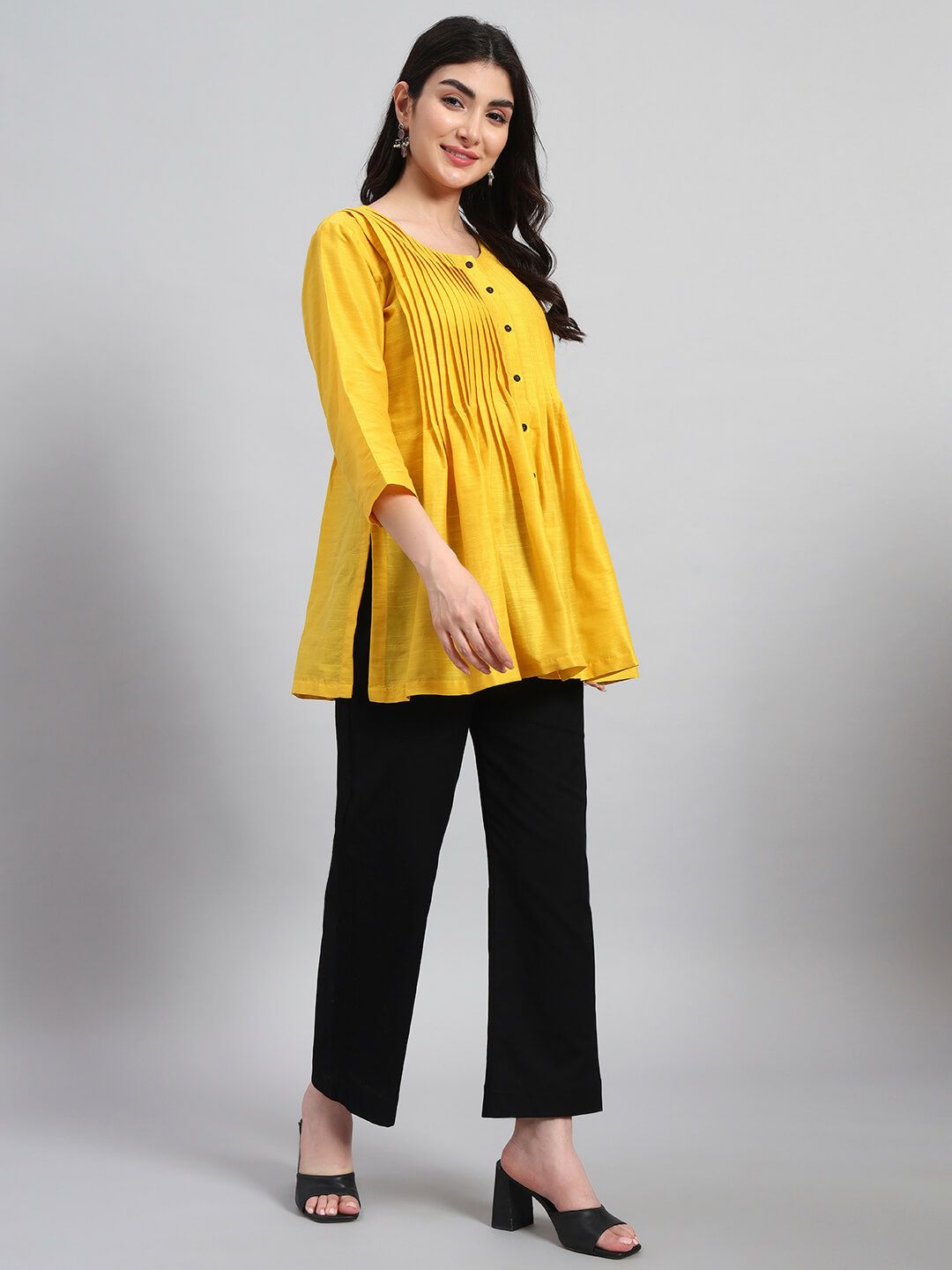 Silk Pintuck Short Kurta With Pant image 4