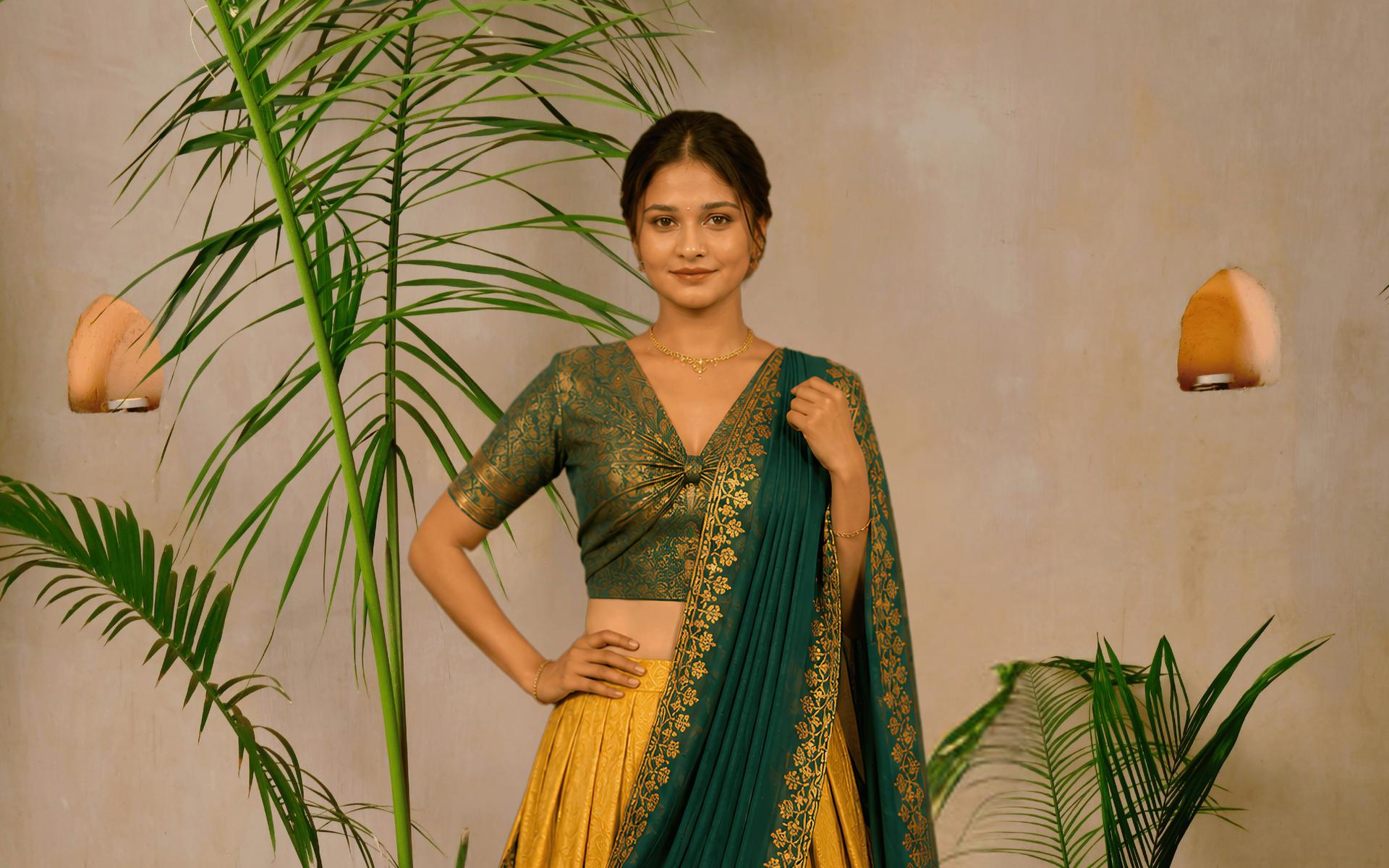 Mauve & Silver Kanjivaram Half Saree image 2
