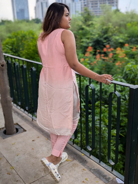 Jane Muslin Kurta Set image 7