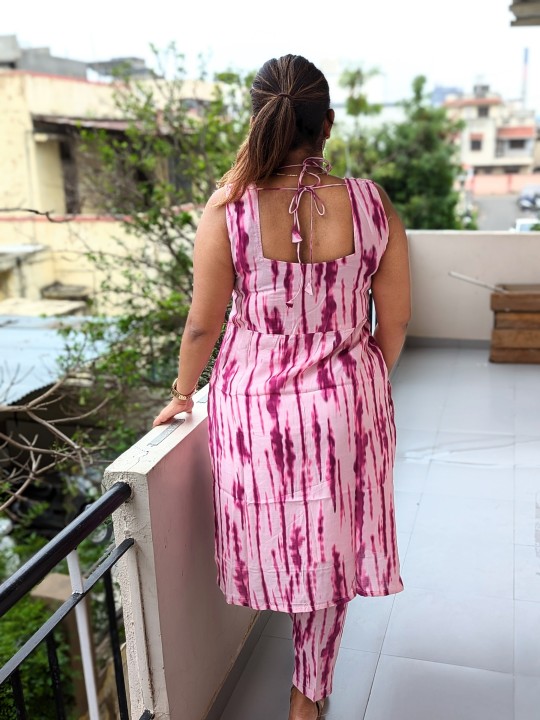 Yashvi Shibori Kurta Set image 12
