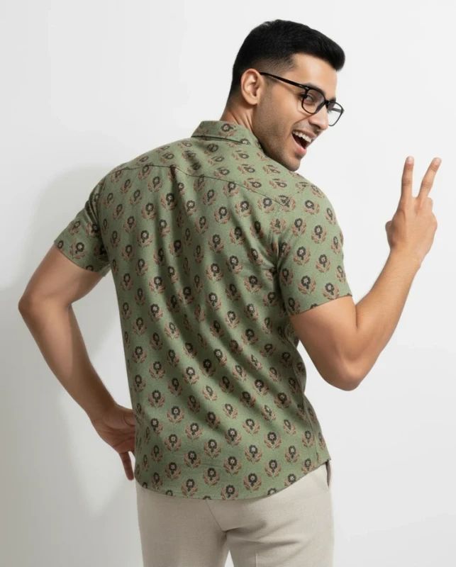Olive Bloom For Men image 3