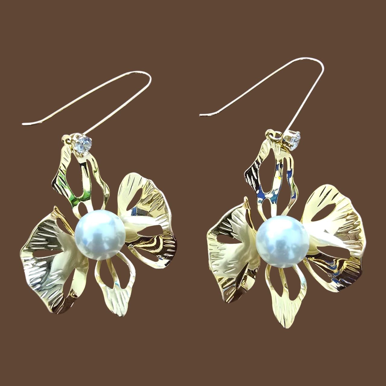 Tilloma™ Pearl Bloom Statement Earrings Anti Tarnish Waterproof Gold Floral Drop Earrings image 2