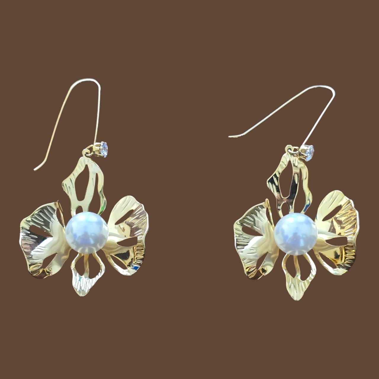 Tilloma™ Pearl Bloom Statement Earrings Anti Tarnish Waterproof Gold Floral Drop Earrings image 4