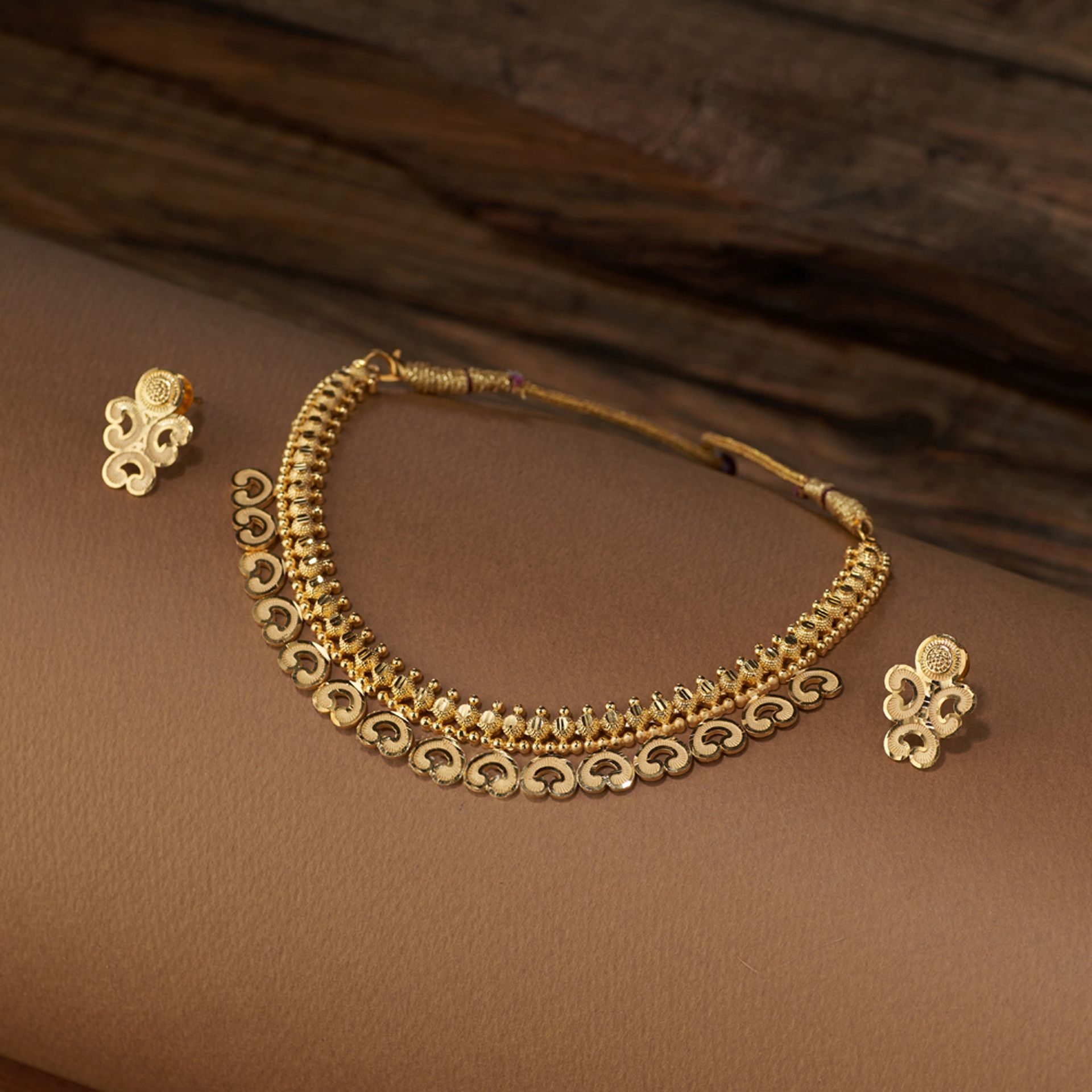 High Gold Forming Necklace Set With Designer Earrings Modern Gold Replica Finish