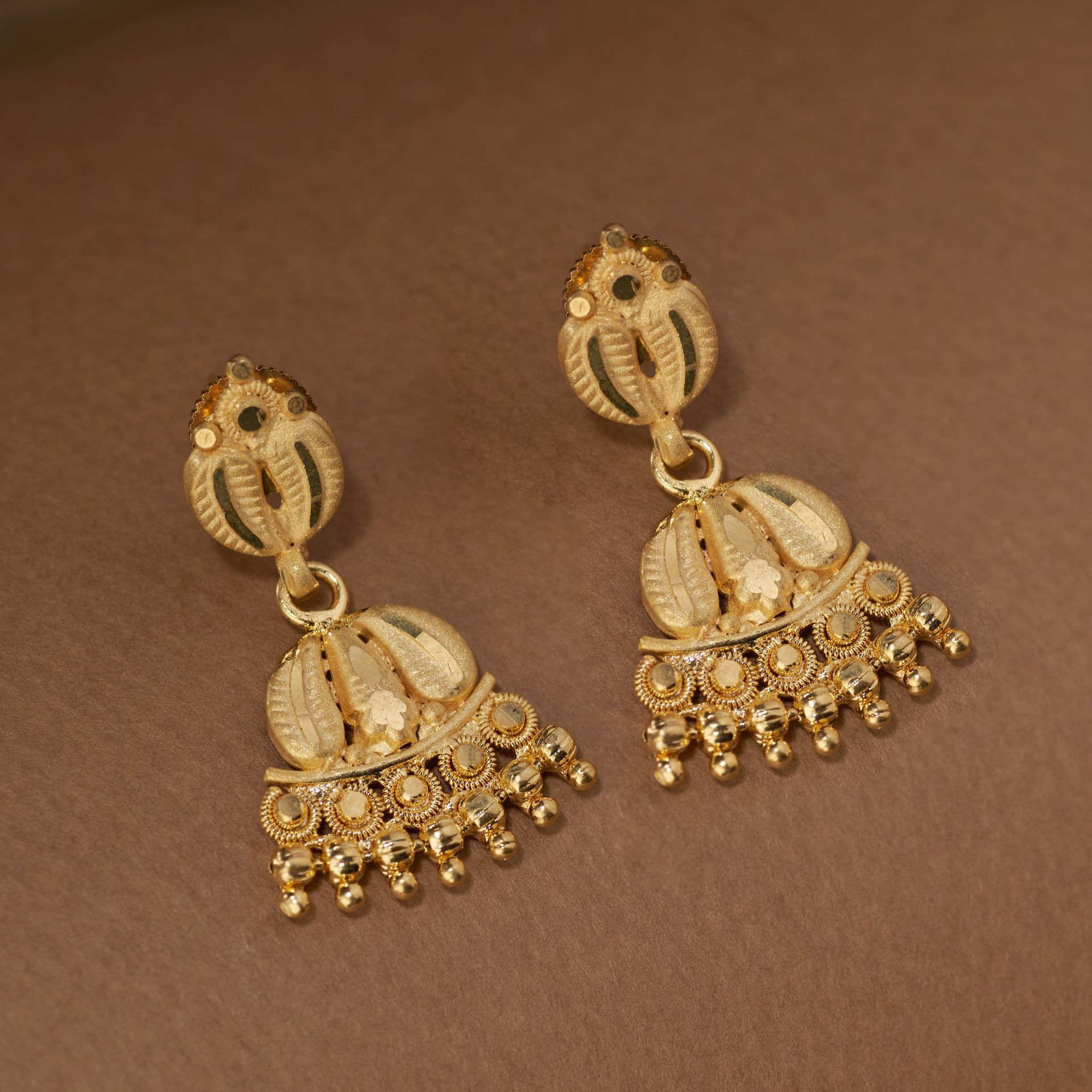 Gold Forming Necklace Set | Kumarika By Tilloma image 2