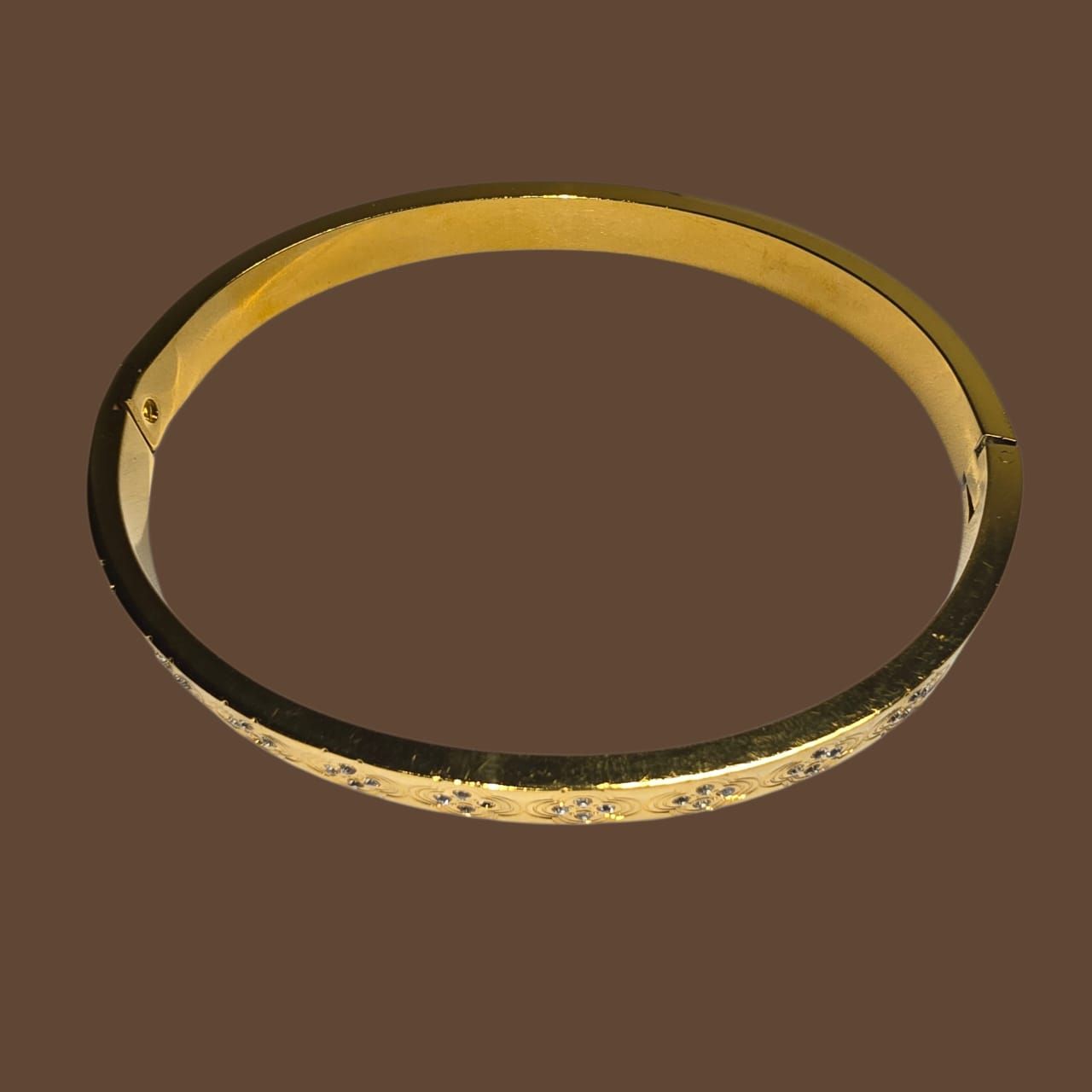 Tilloma Dual Glow Anti-tarnish Bracelet Set (PAIR) Elegant Gold Finish image 3