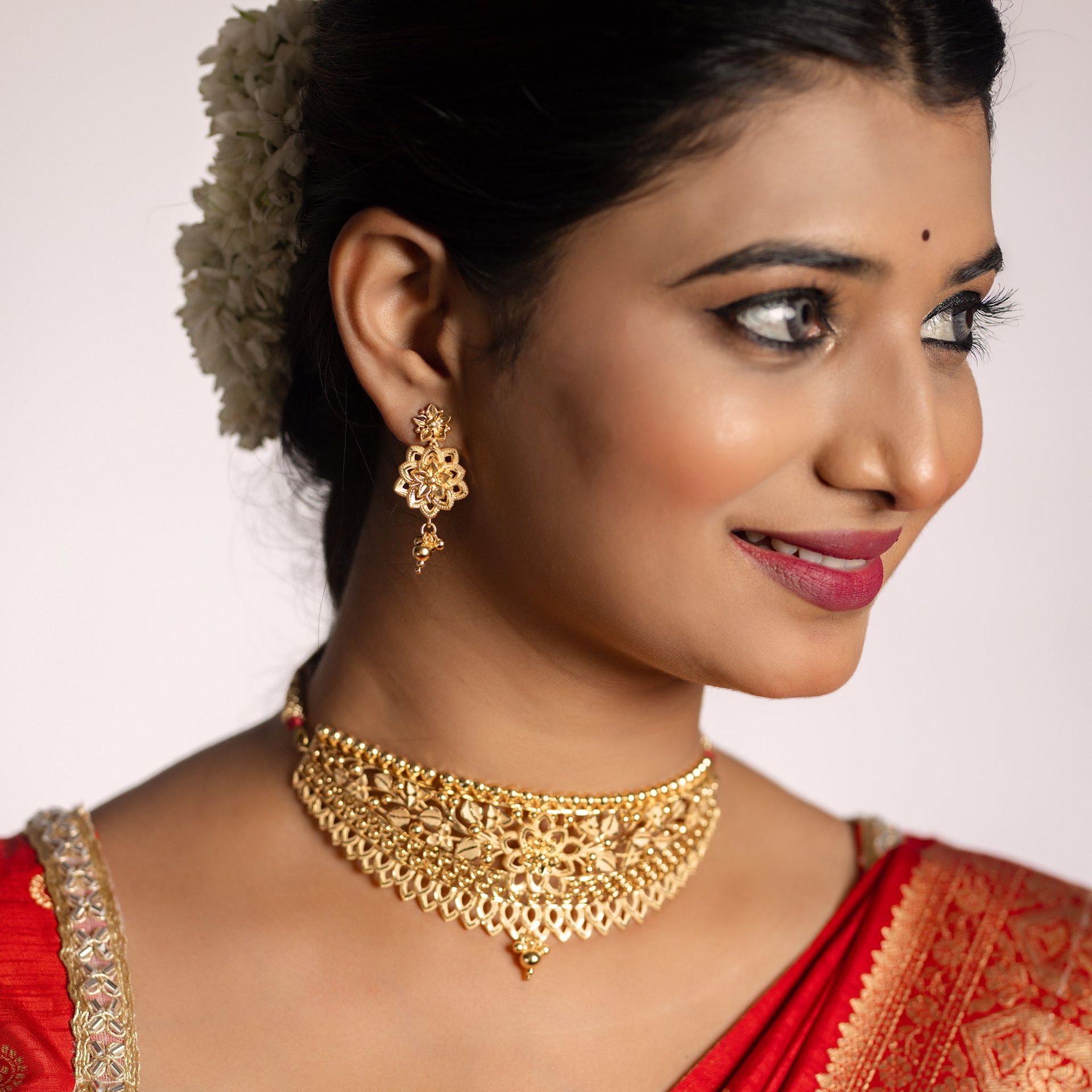 Gold Choker Necklace - Forming Jewellery | Poovi By Tilloma image 4