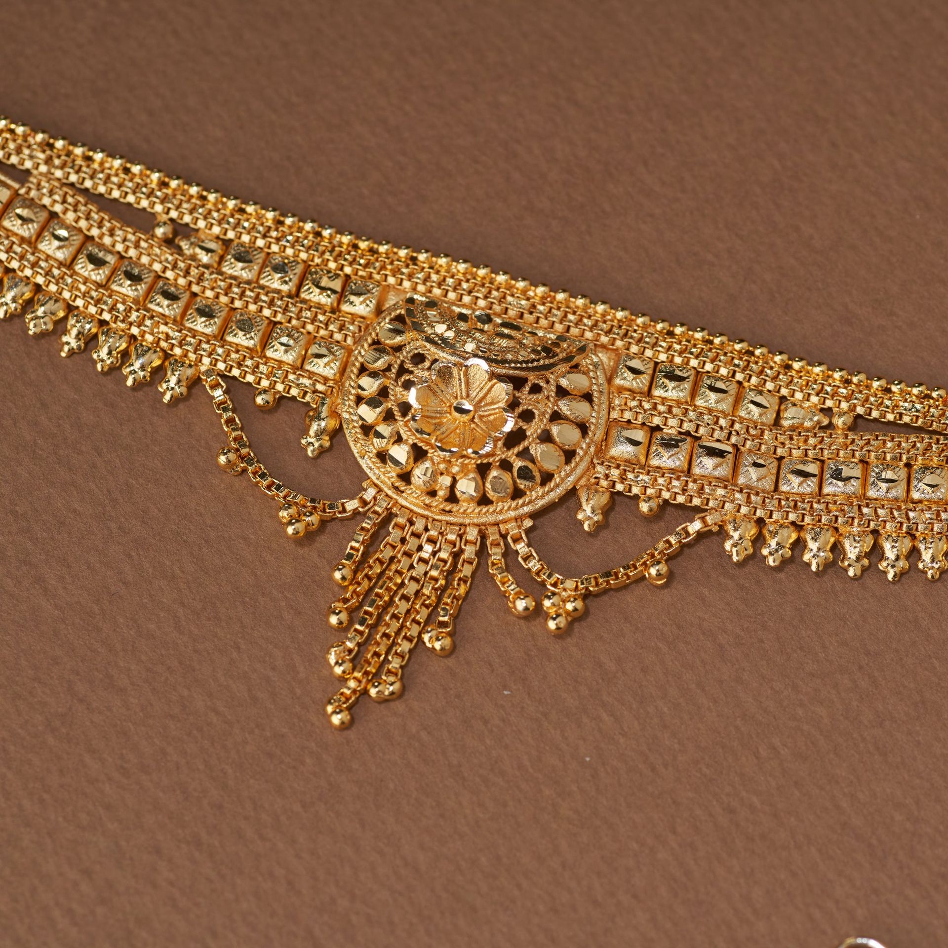 Traditional Gold Forming Bridal Jewellery Set With Necklace, Chand Bali Style Earrings & Maang Tikka image 5